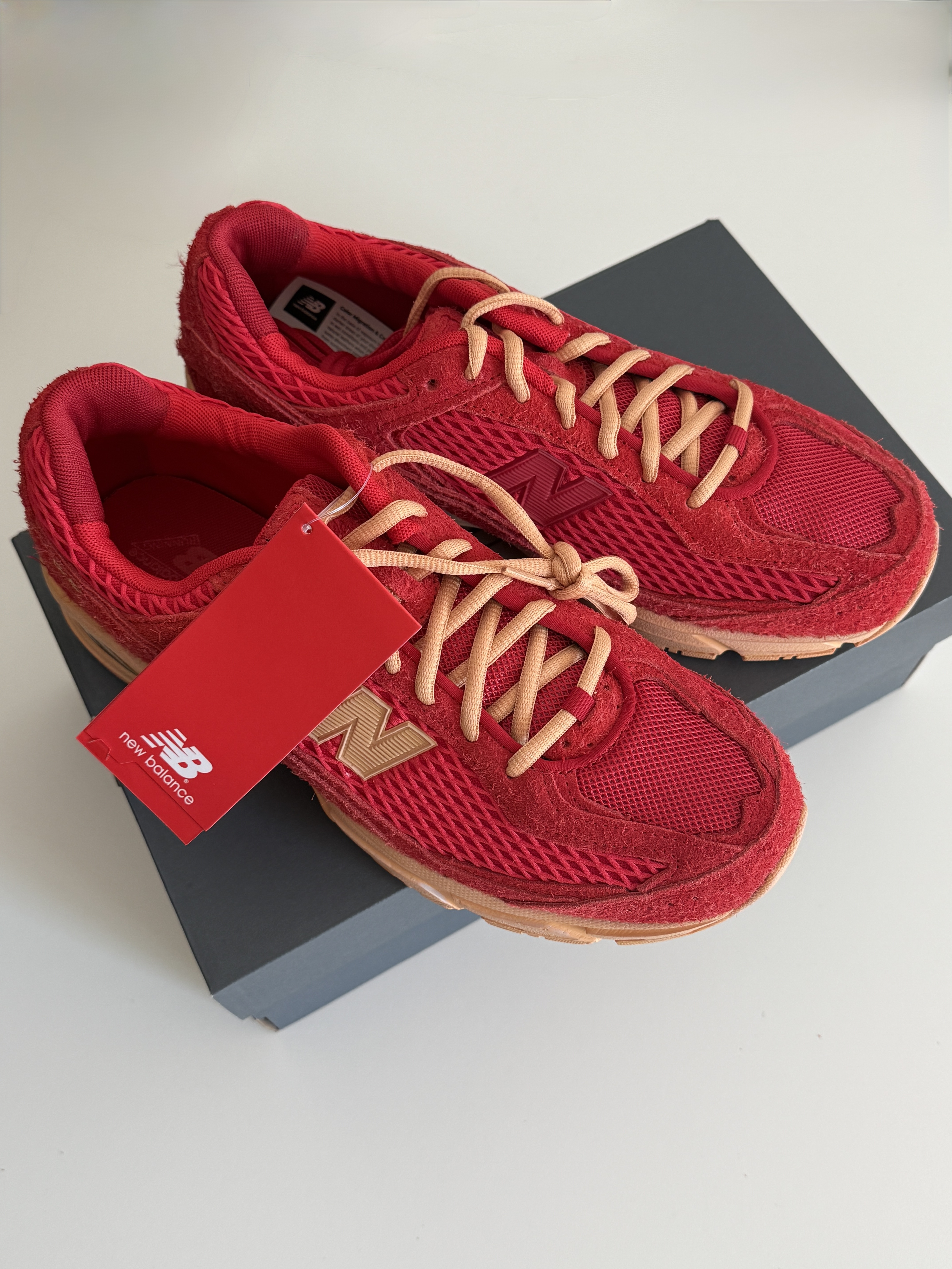 New Balance 509 Deep Red 착용 스타일 - 2