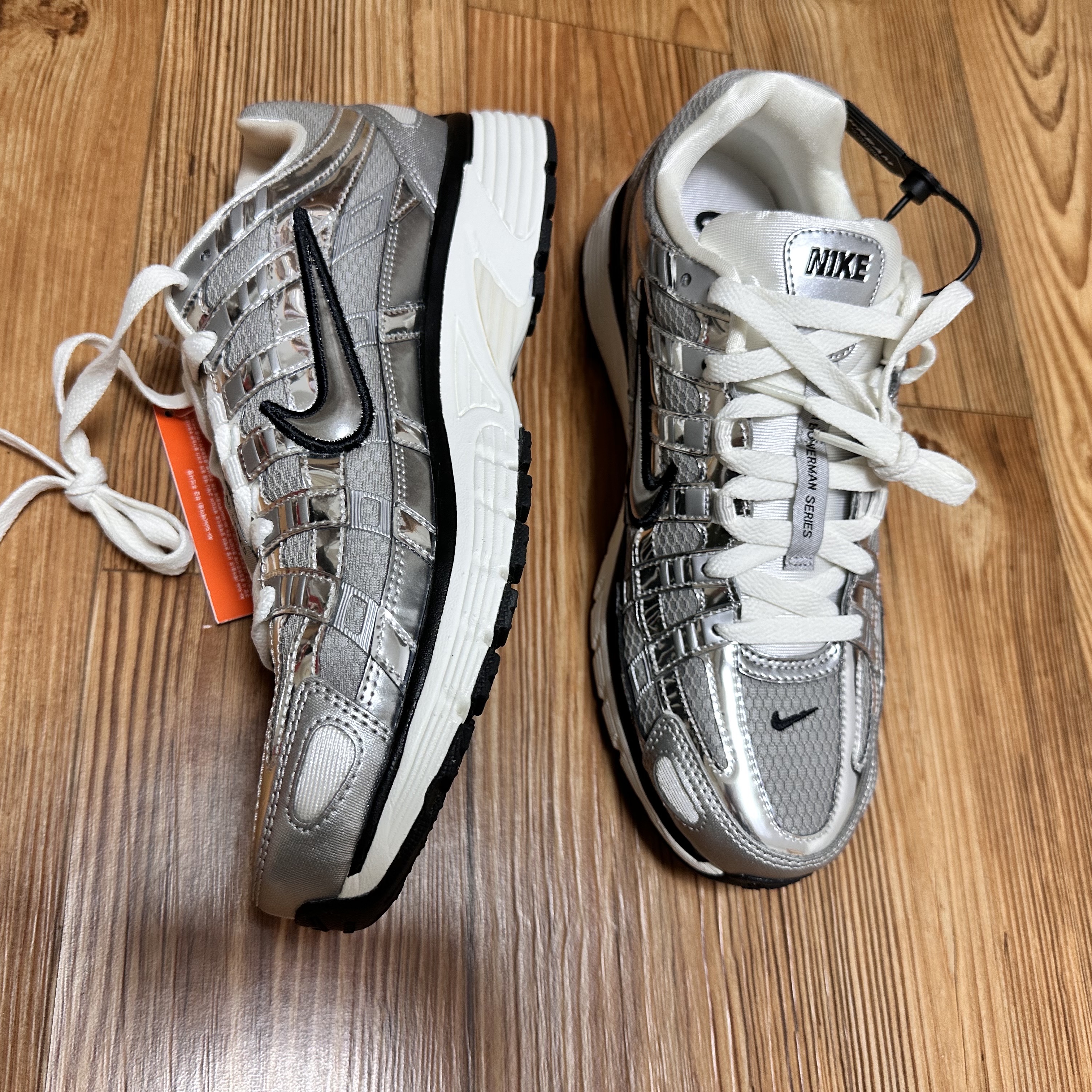 Nike P-6000 Metallic Silver 착용 스타일 - 3