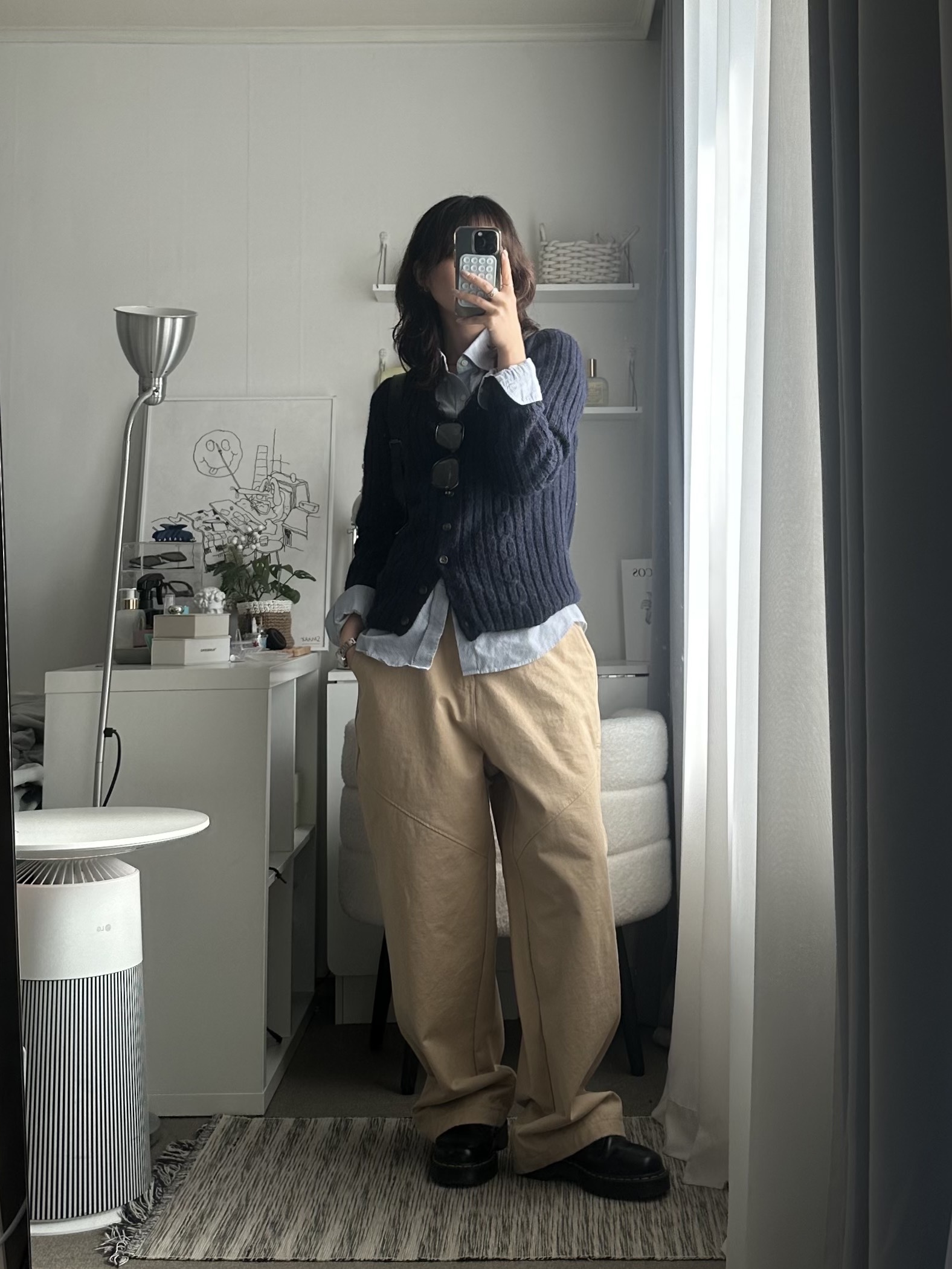 Dr. Martens 1461 Bex Black, Gentle Monster Beca 01 Black 착용 스타일 - 1