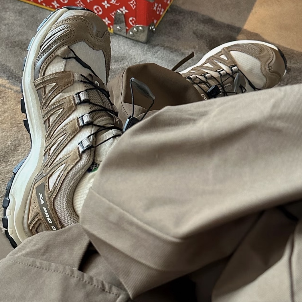 Salomon XA Pro 3D Suede Feather Grey Caribou 착용 스타일 - 3