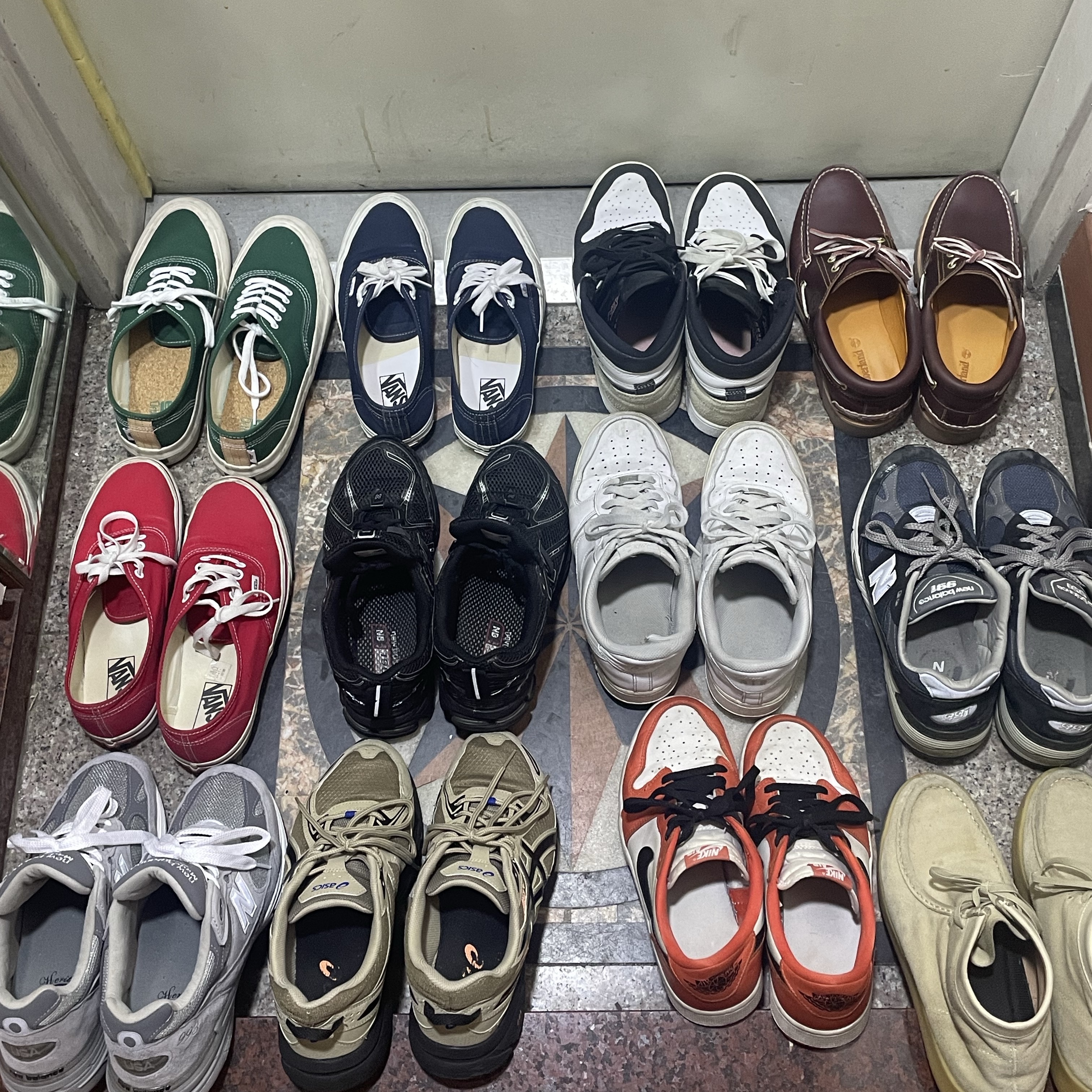 Vans Authentic Red, Vans Vault OG Authentic LX Navy 착용 스타일