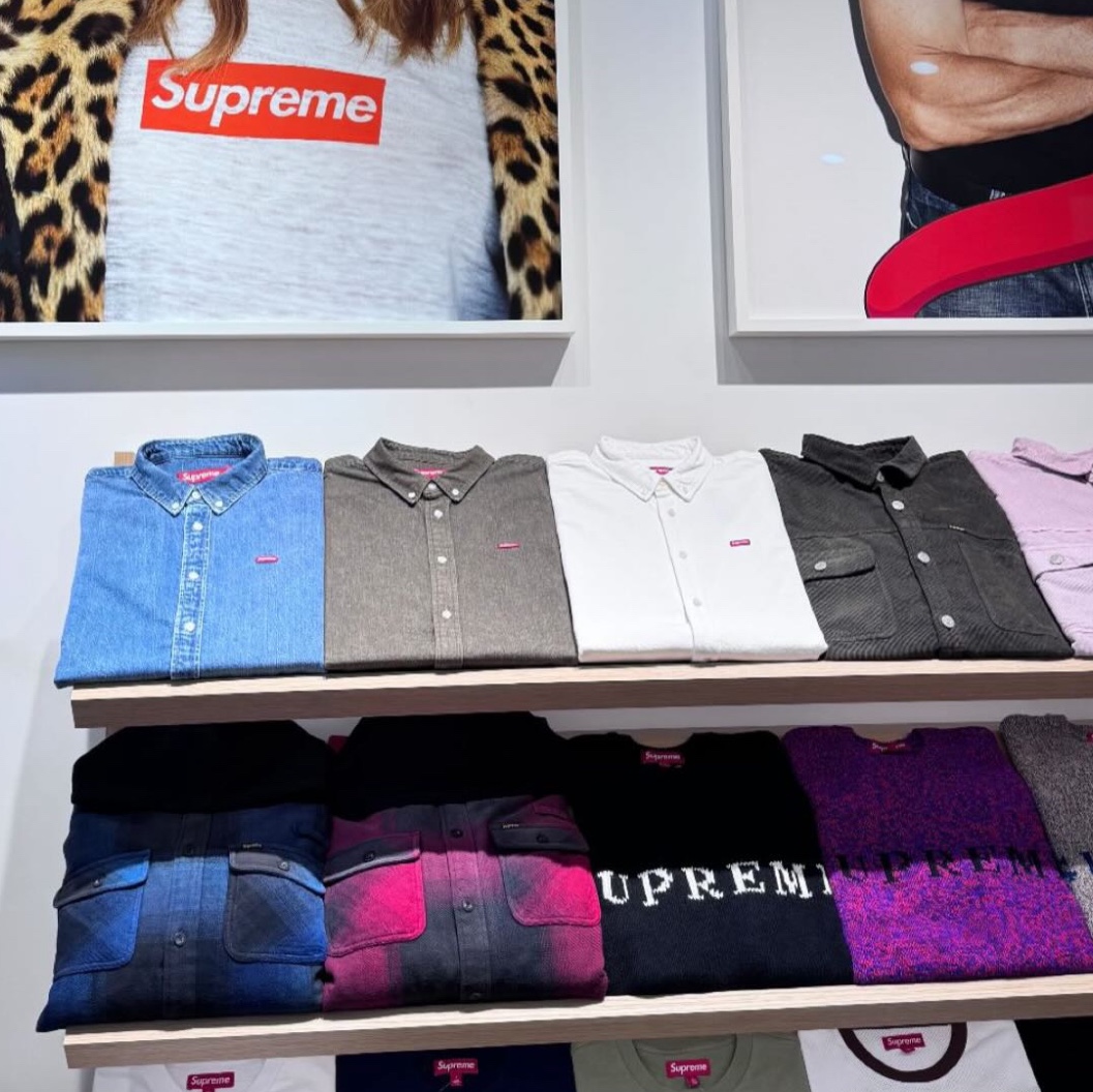 Supreme Small Box Denim Shirt Washed Indigo - 25SS 착용 스타일