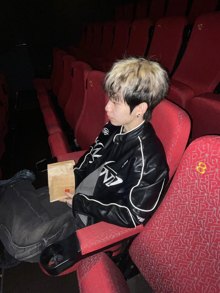 KREAM 프로필 이미지