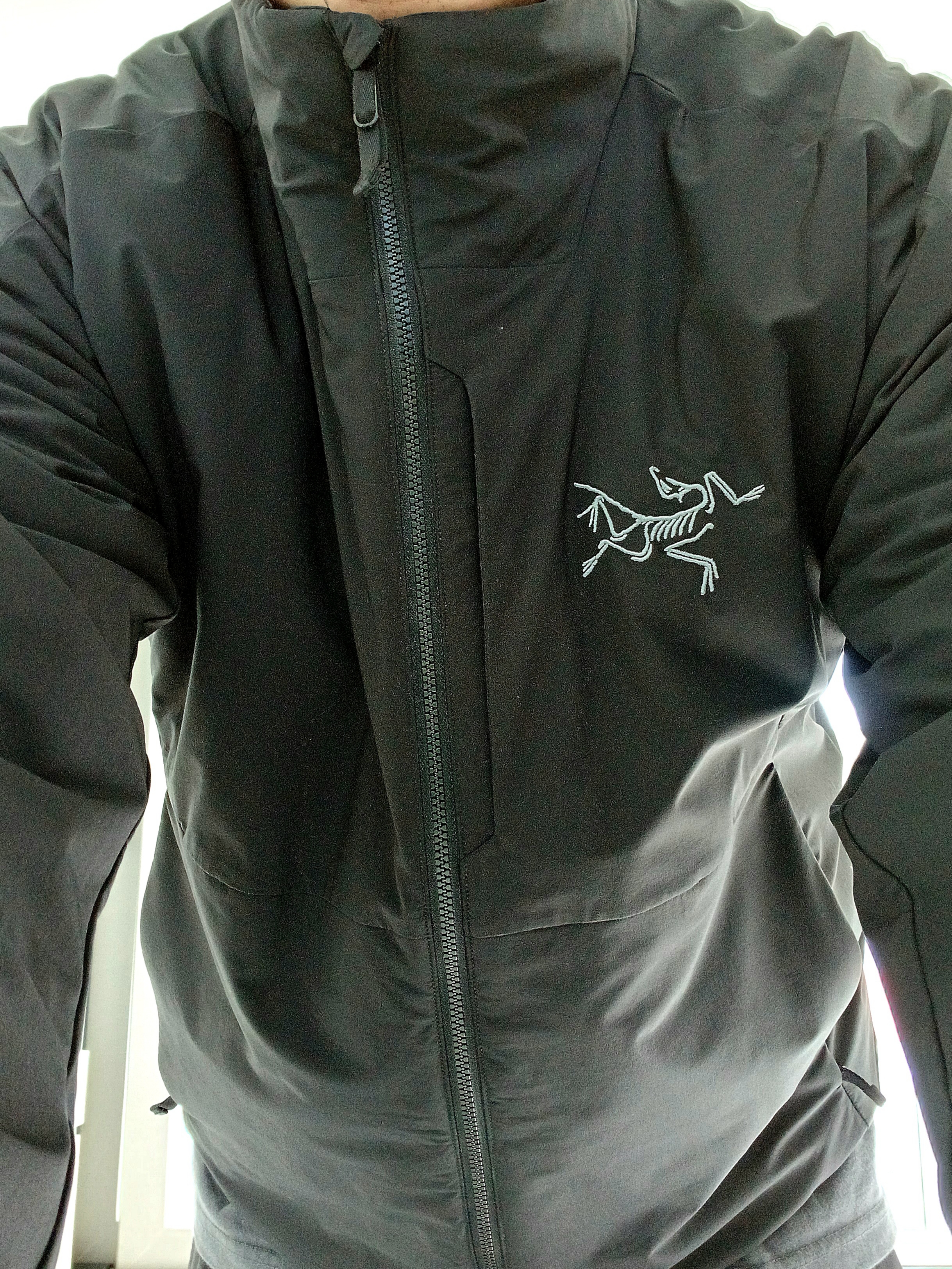 Arc'teryx Allium Insulated Jacket Black 착용 스타일 - 5