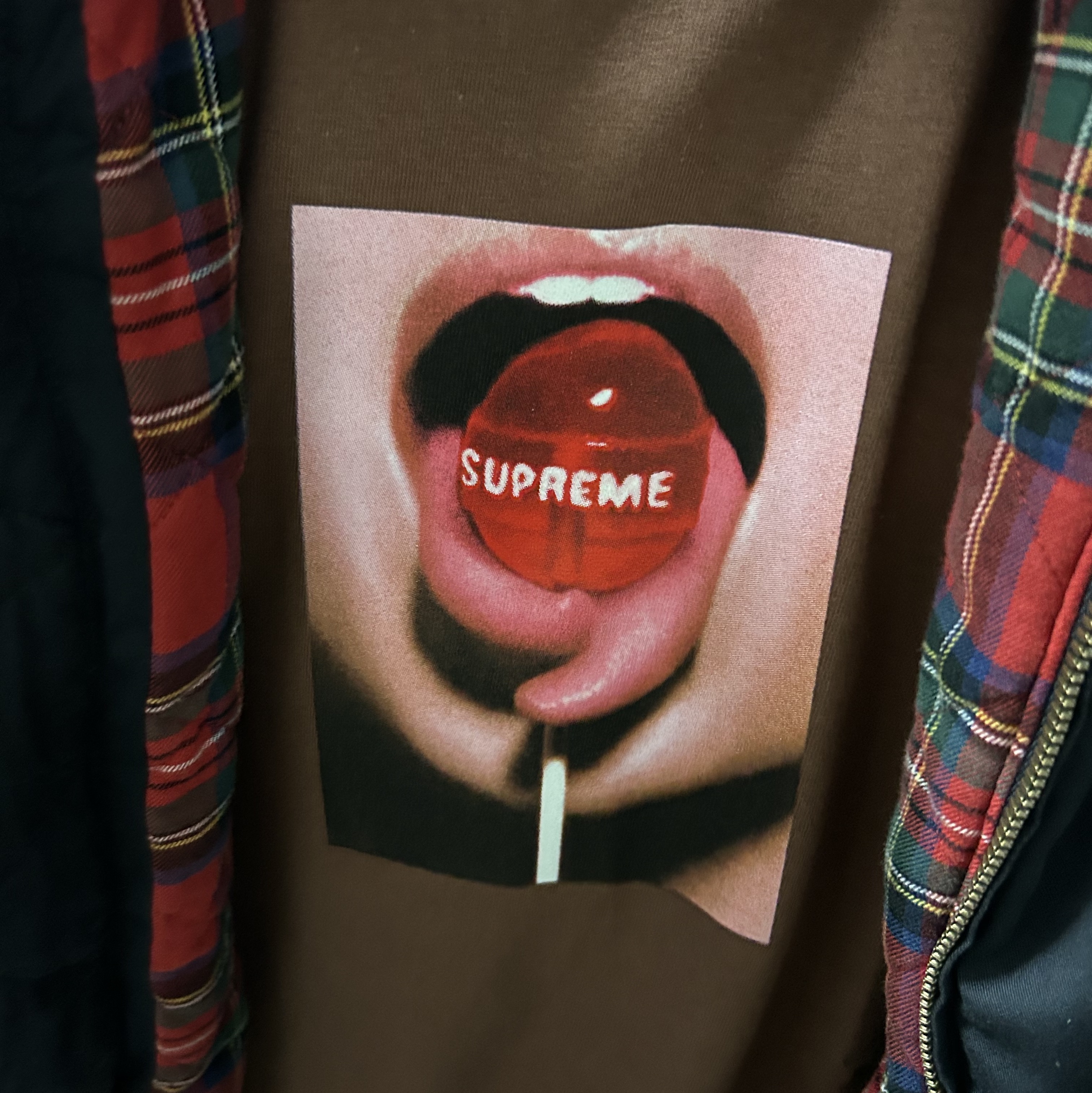 Supreme Lollipop T-Shirt Brown - 24FW 착용 스타일