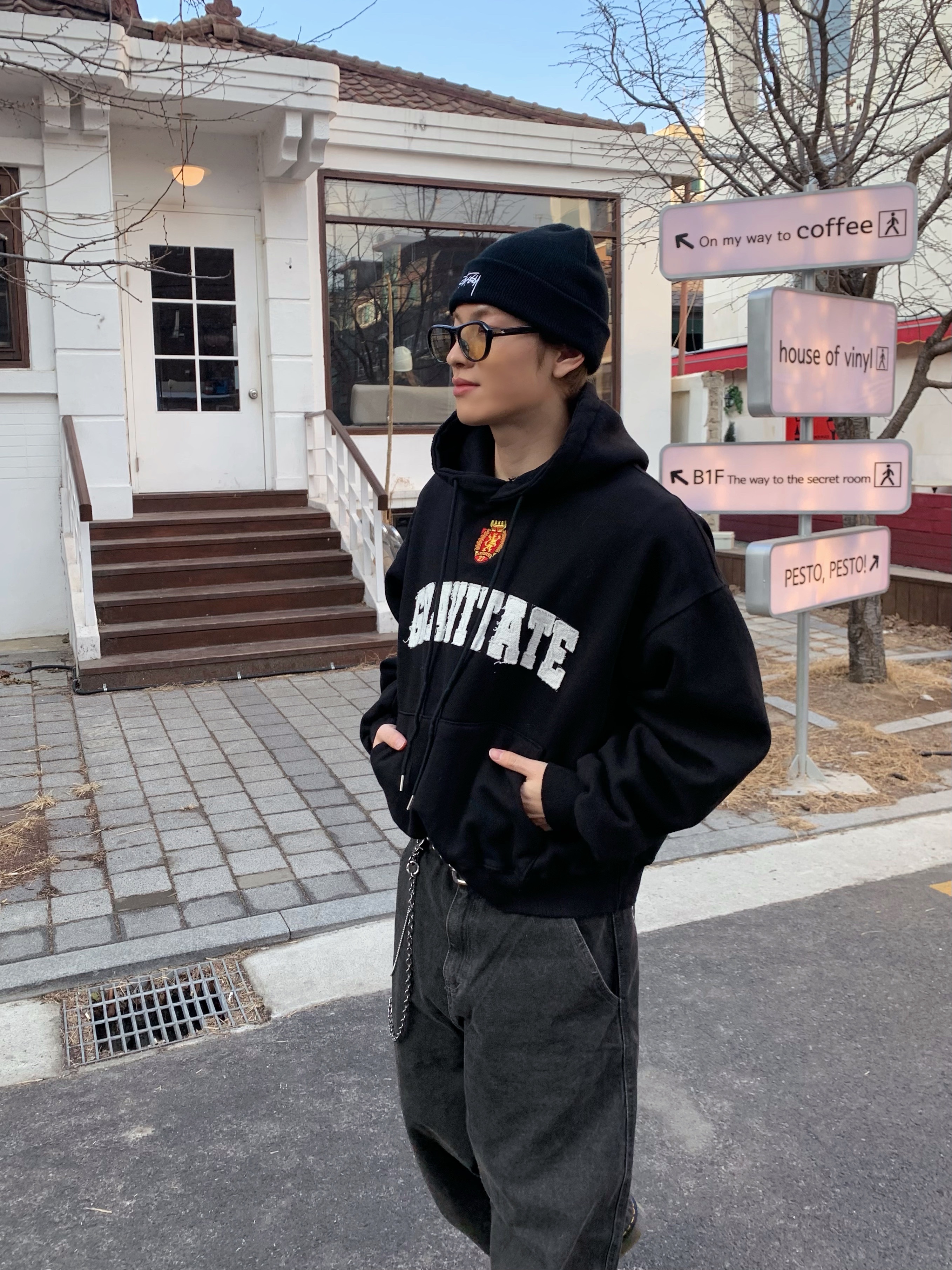 Dr. Martens 1461 Smooth Black, Stussy Basic Cuff Beanie Black 착용 스타일 - 6