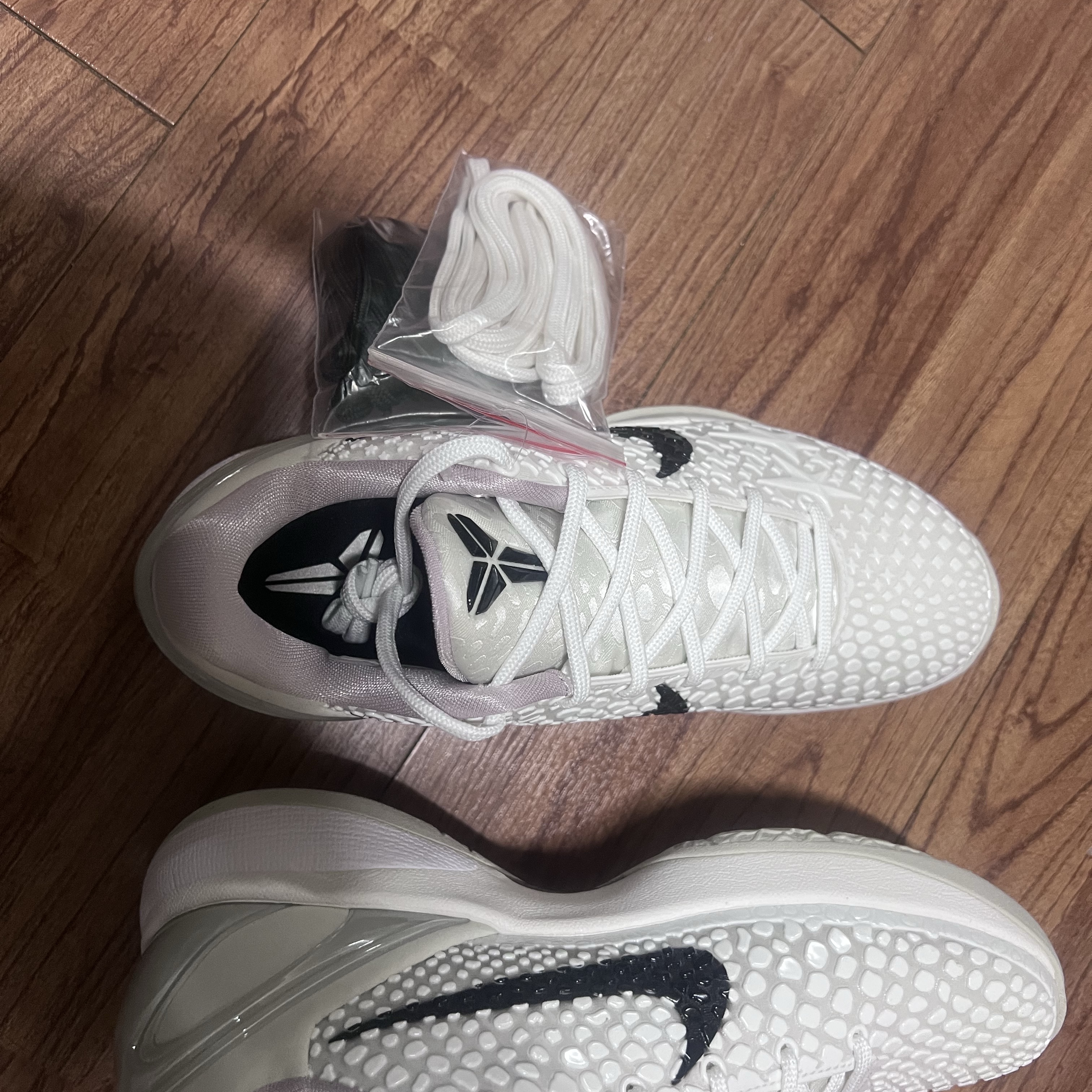 Nike Kobe 6 Protro Sail 착용 스타일