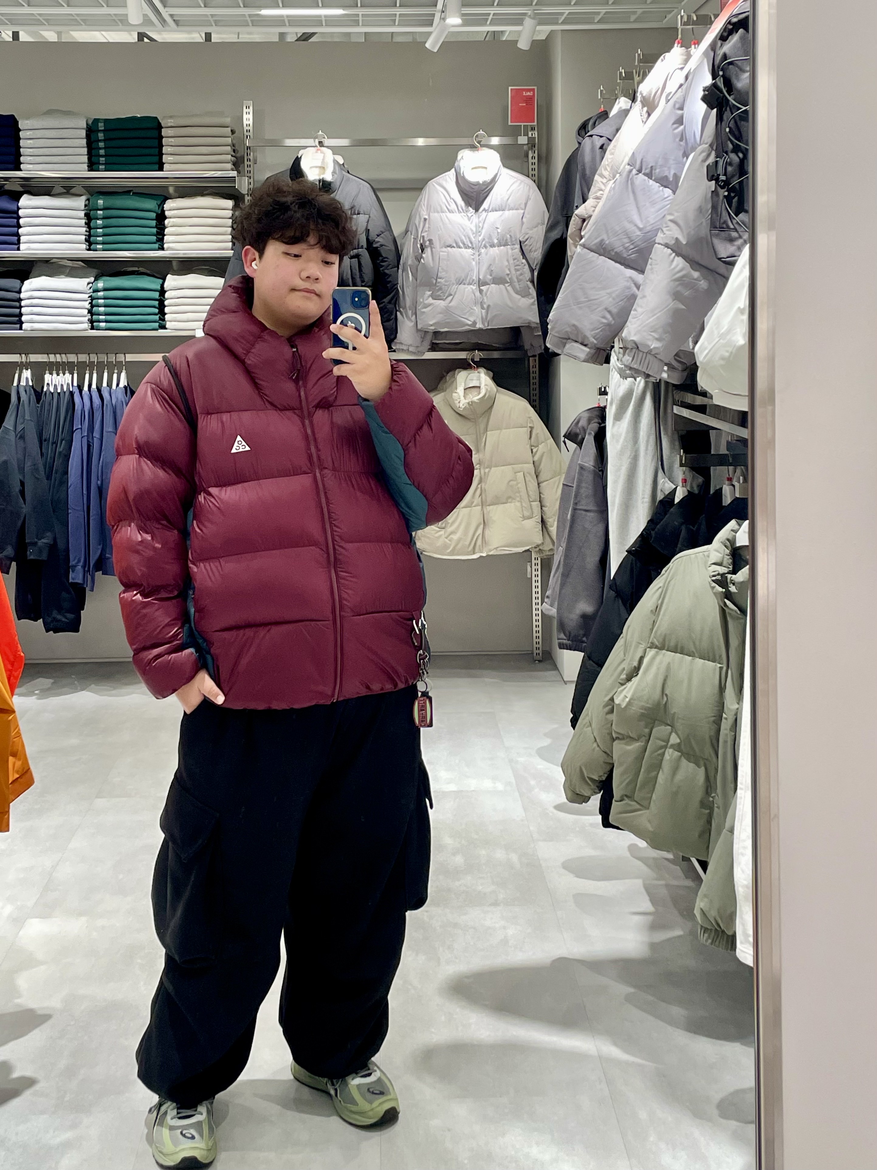 Nike ACG Therma-Fit ADV Lunar Lake Puffer Jacket Night Maroon - US/EU, Asics Jog 100 S Sheet Rock - 2E Wide 착용 스타일 - 3