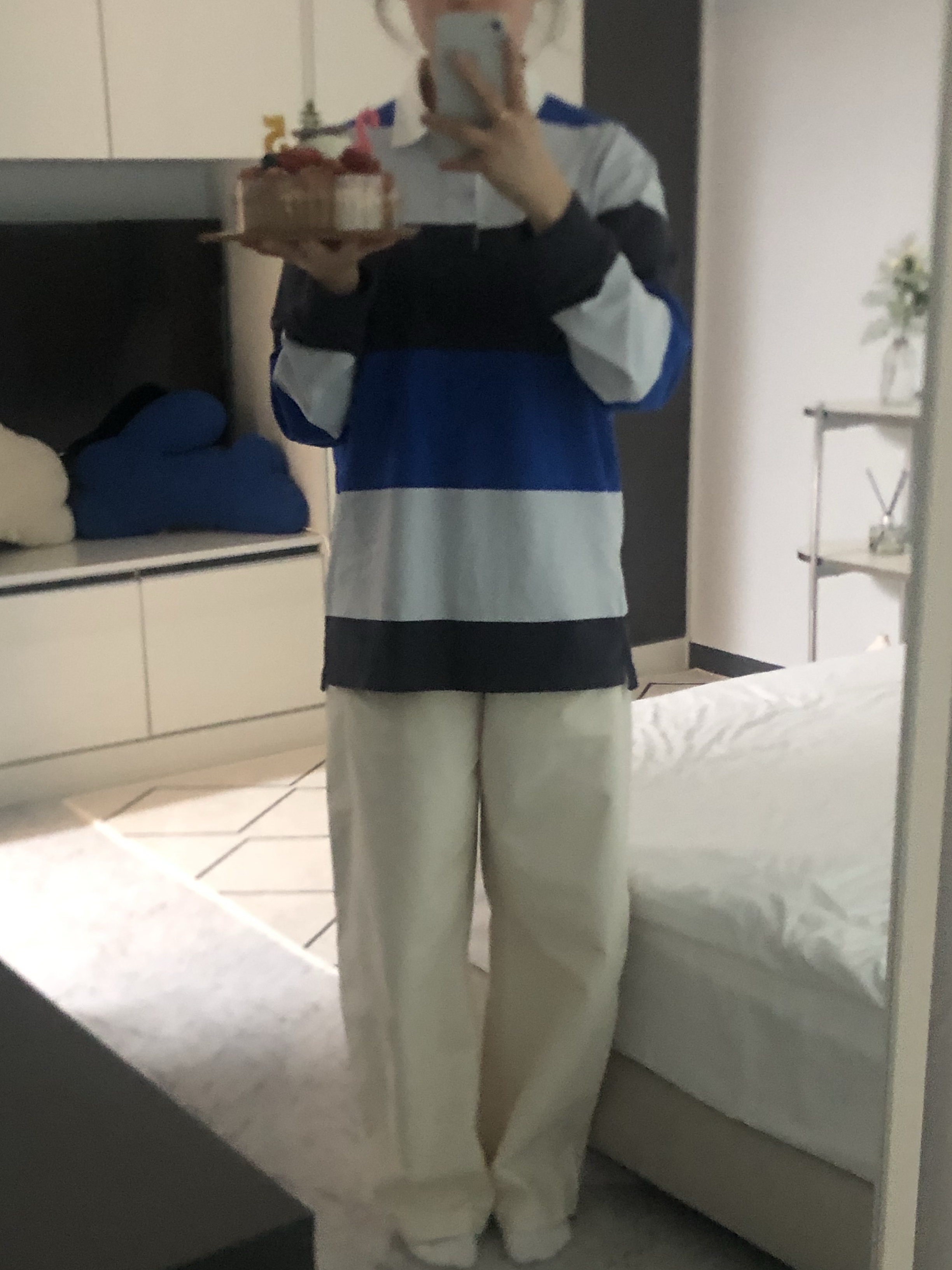 Uniqlo x JW Anderson Oversized Rugger Stripe Polo Shirt Blue - KR 착용 스타일