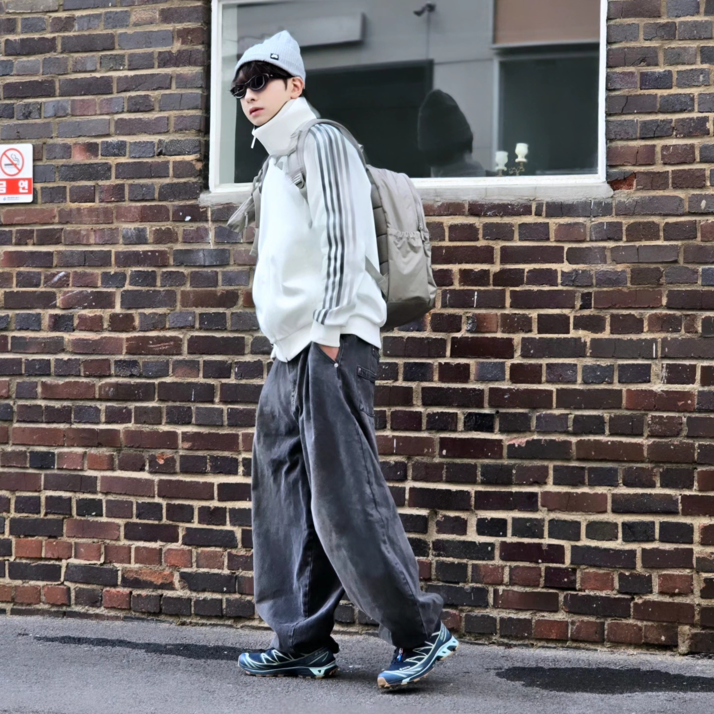 Nike SB Fisherman Beanie Dark Grey Heather, Adidas German Beckenbauer Track Top Off White - KR Sizing 착용 스타일 - 3