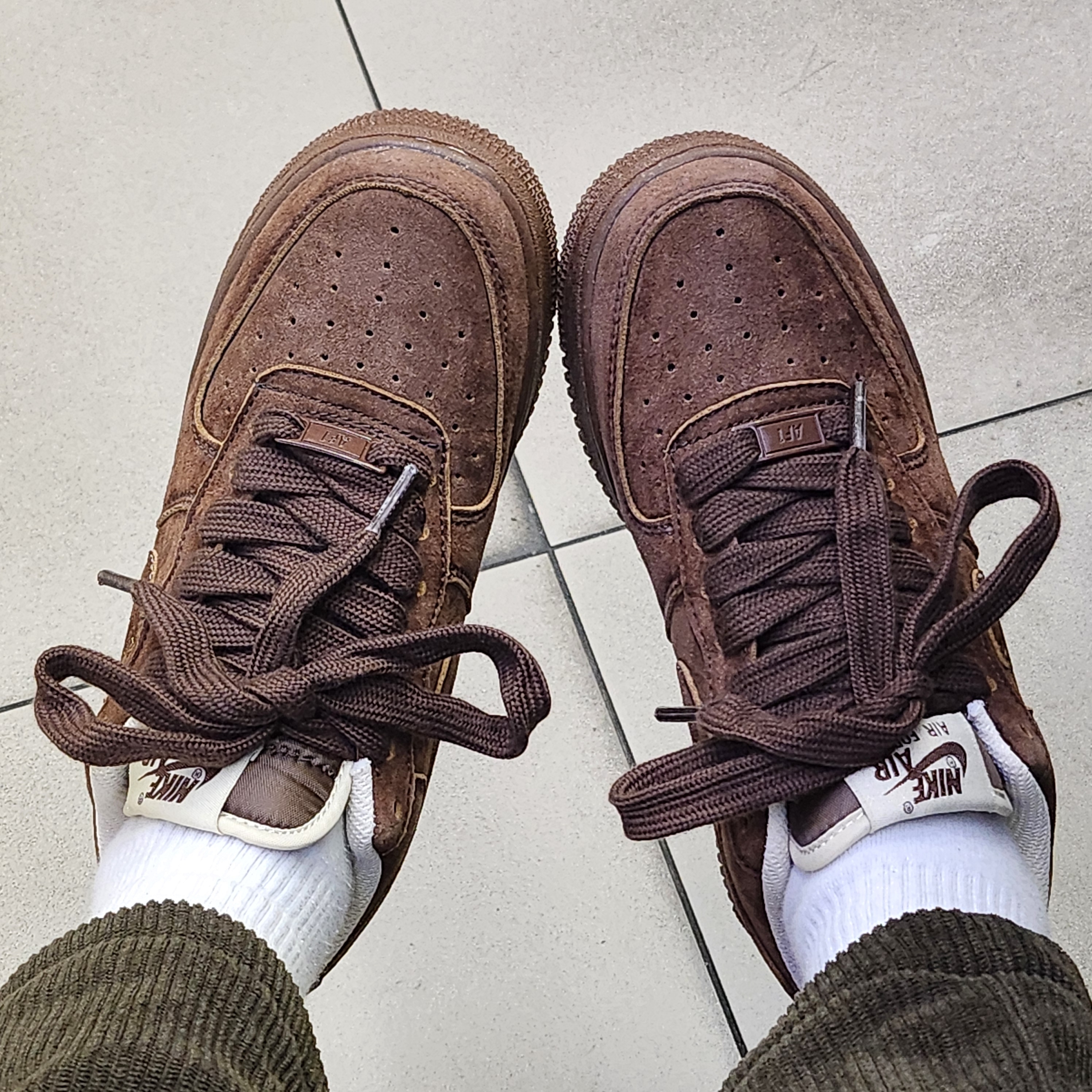 (W) Nike Air Force 1 '07 Cacao Wow 착용 스타일 - 5