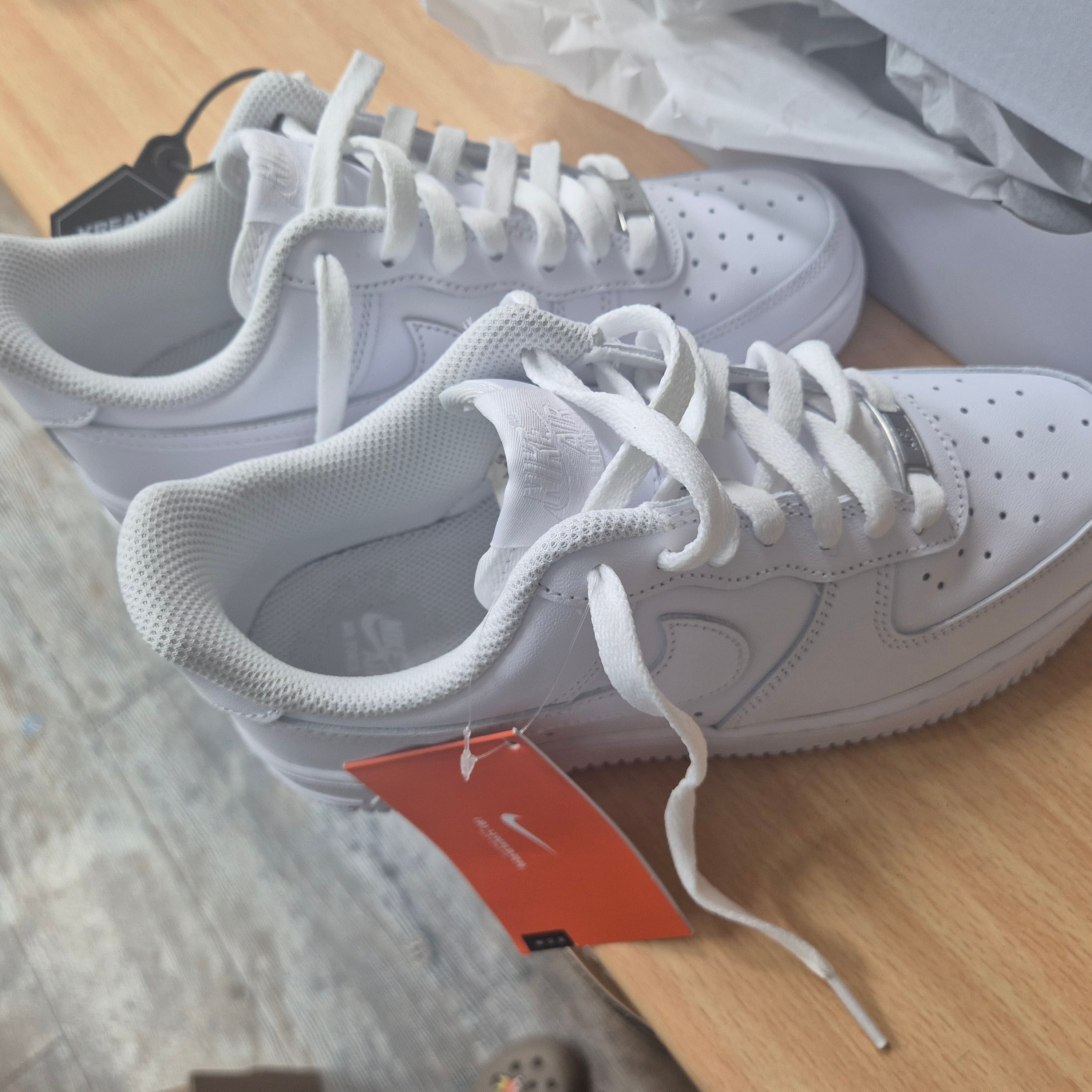 Nike Air Force 1 '07 Low White 착용 스타일 - 2