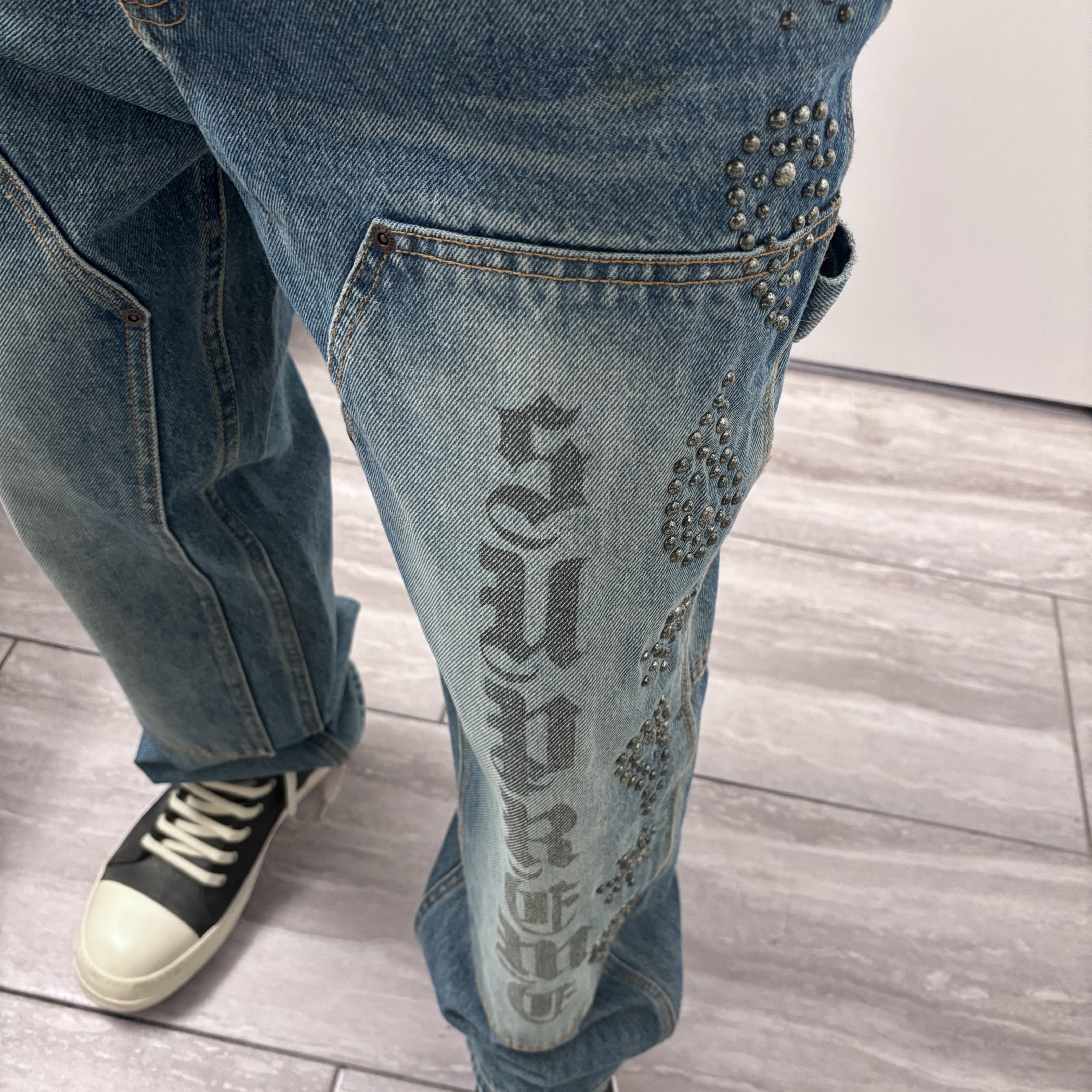 Supreme Paisley Studded Double Knee Painter Pants Washed Blue - 23FW 착용 스타일 - 2