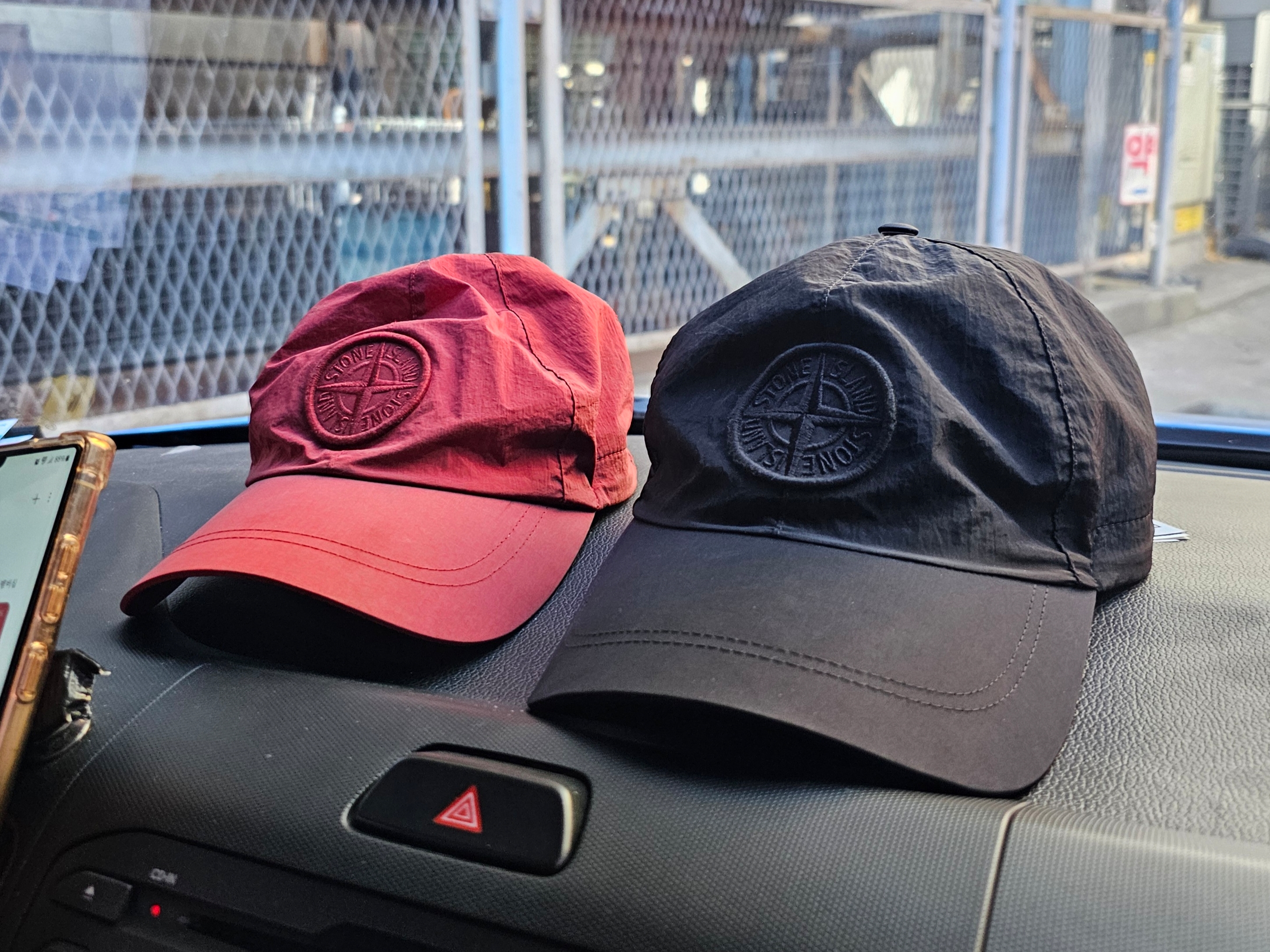Stone Island 99576 Nylon Metal 6-Panel Cap Red - 24SS 착용 스타일