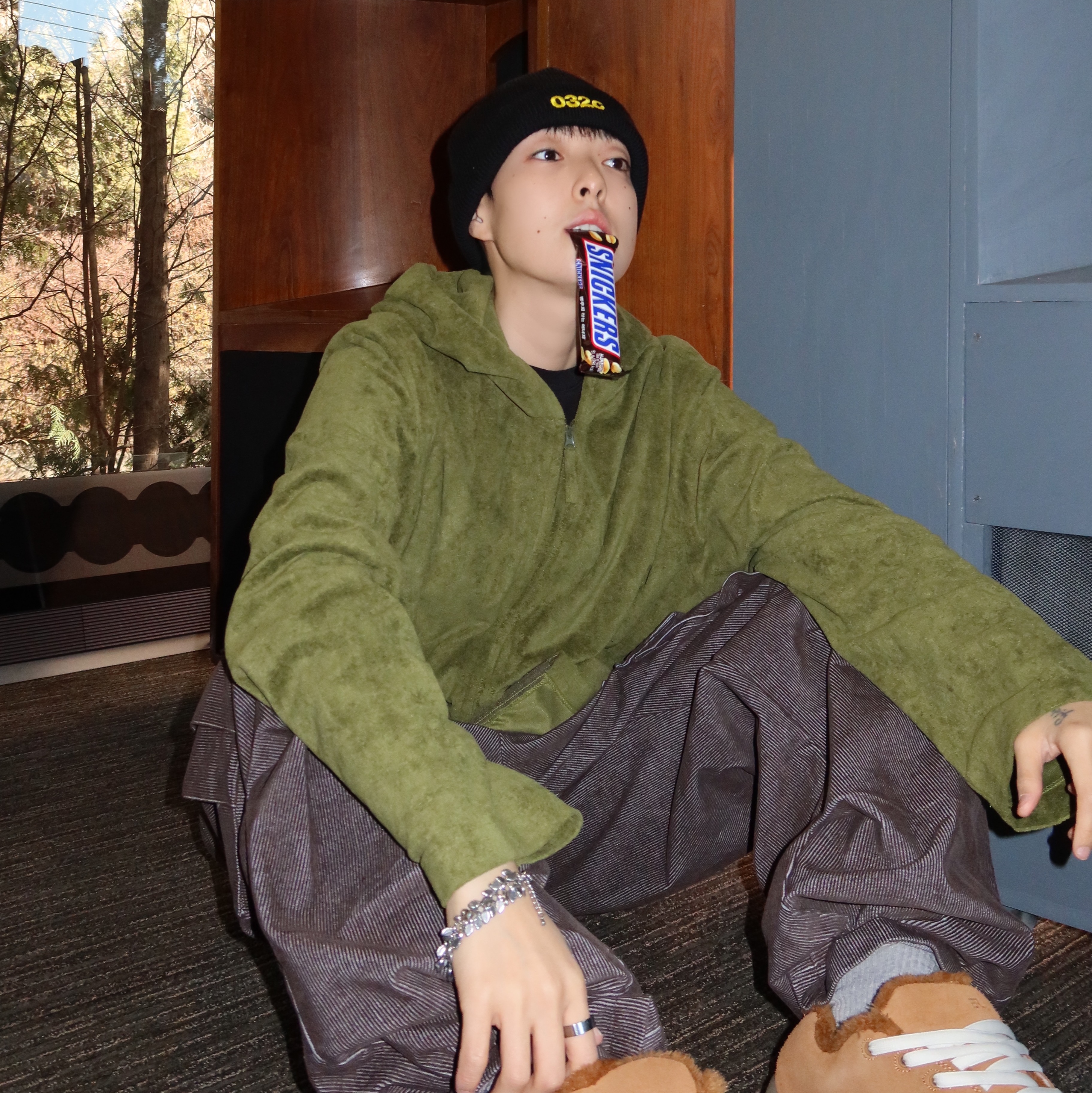 Hono Report Hooded Zip-Up Olive Green, Hono Report Big Pocket Cargo Pants Brown 착용 스타일 - 2