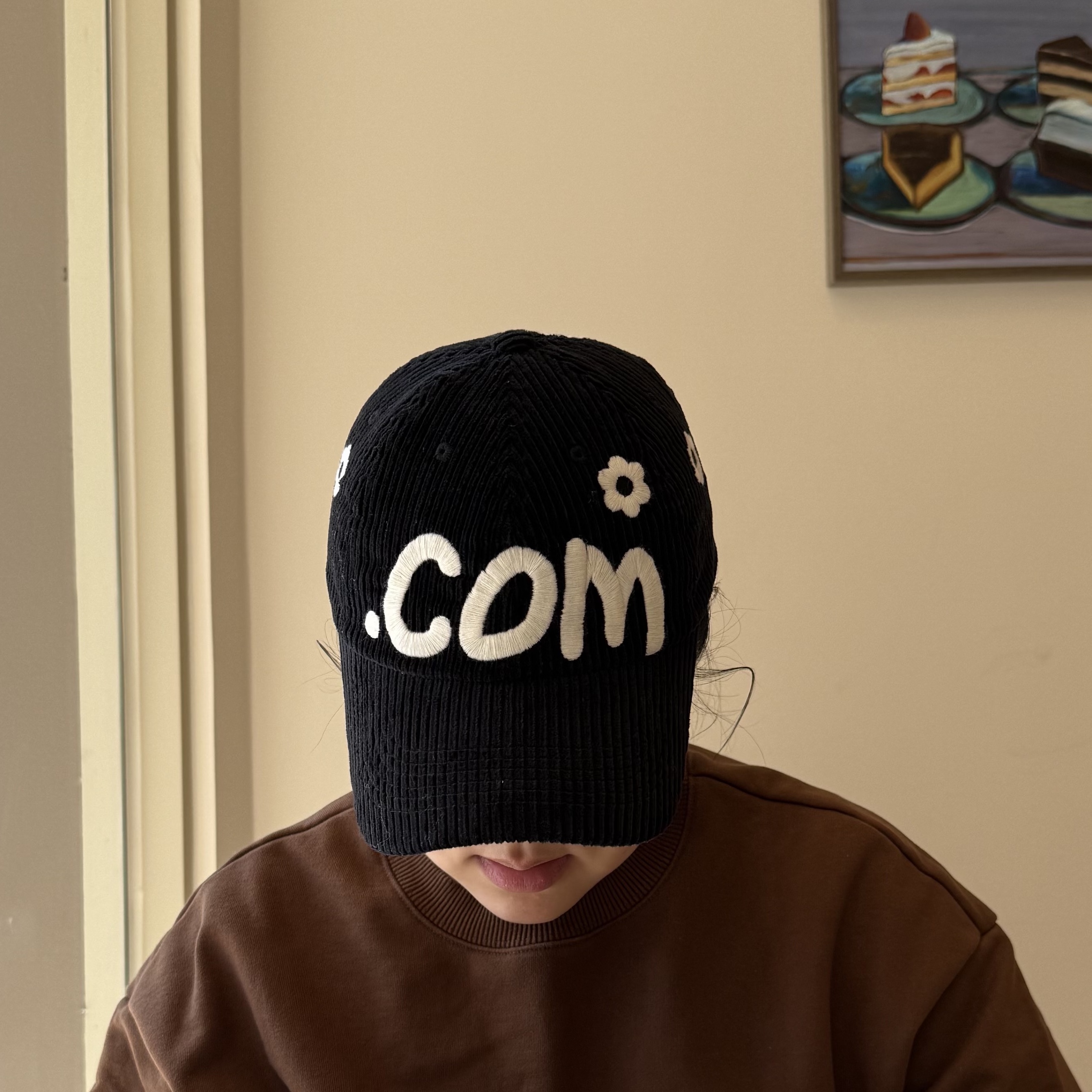 [KREAM 단독] Sebs. x Nick Gear Flower Corduroy Black Ball Cap 착용 스타일