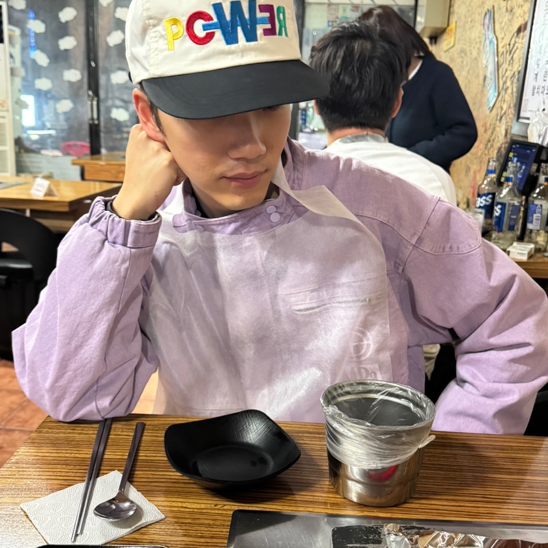 G-DRAGON Power Ball Cap White 착용 스타일 - 4