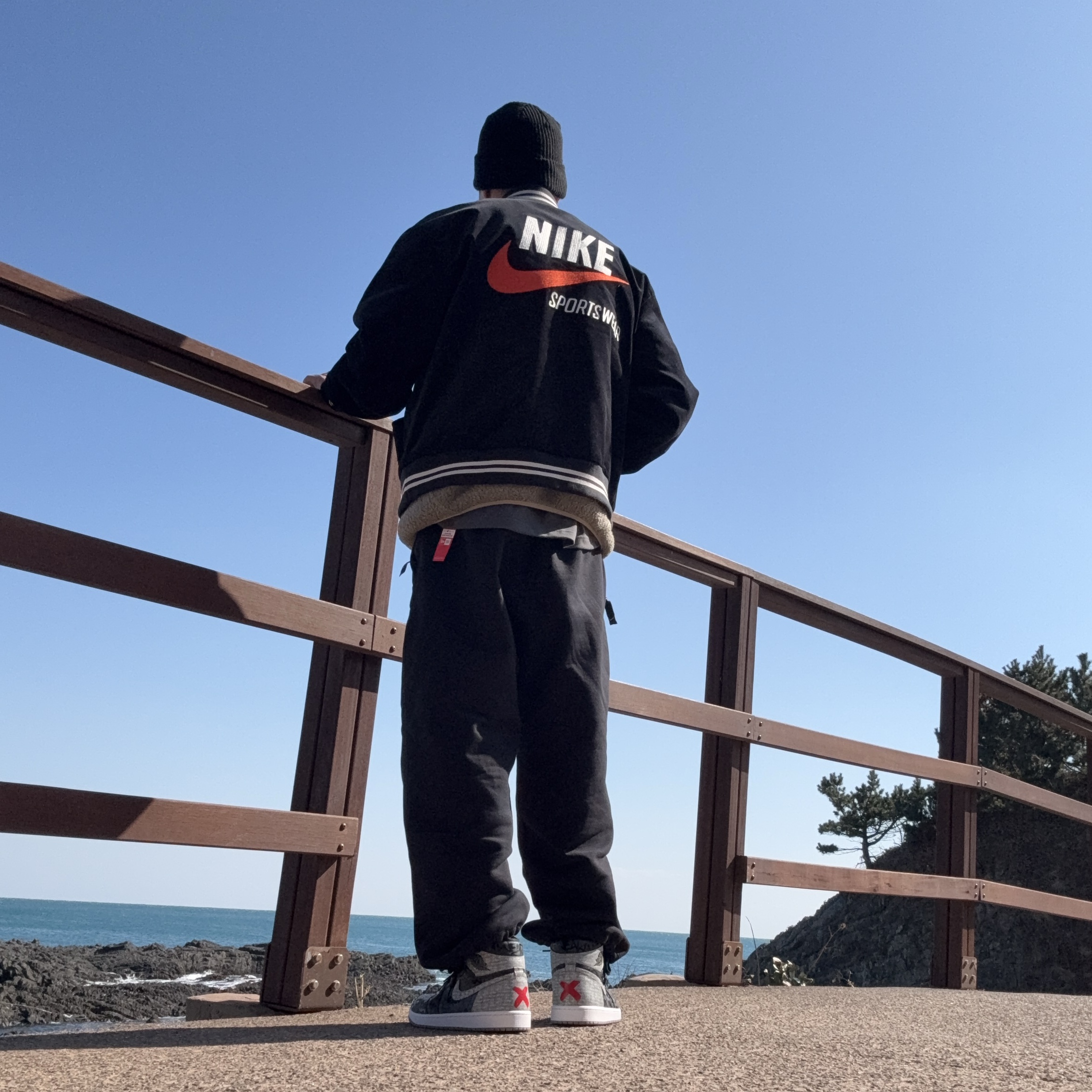 Nike NSW Trend Bomber Jacket Black - Asia, Supreme Loose Gauge Beanie Black 착용 스타일