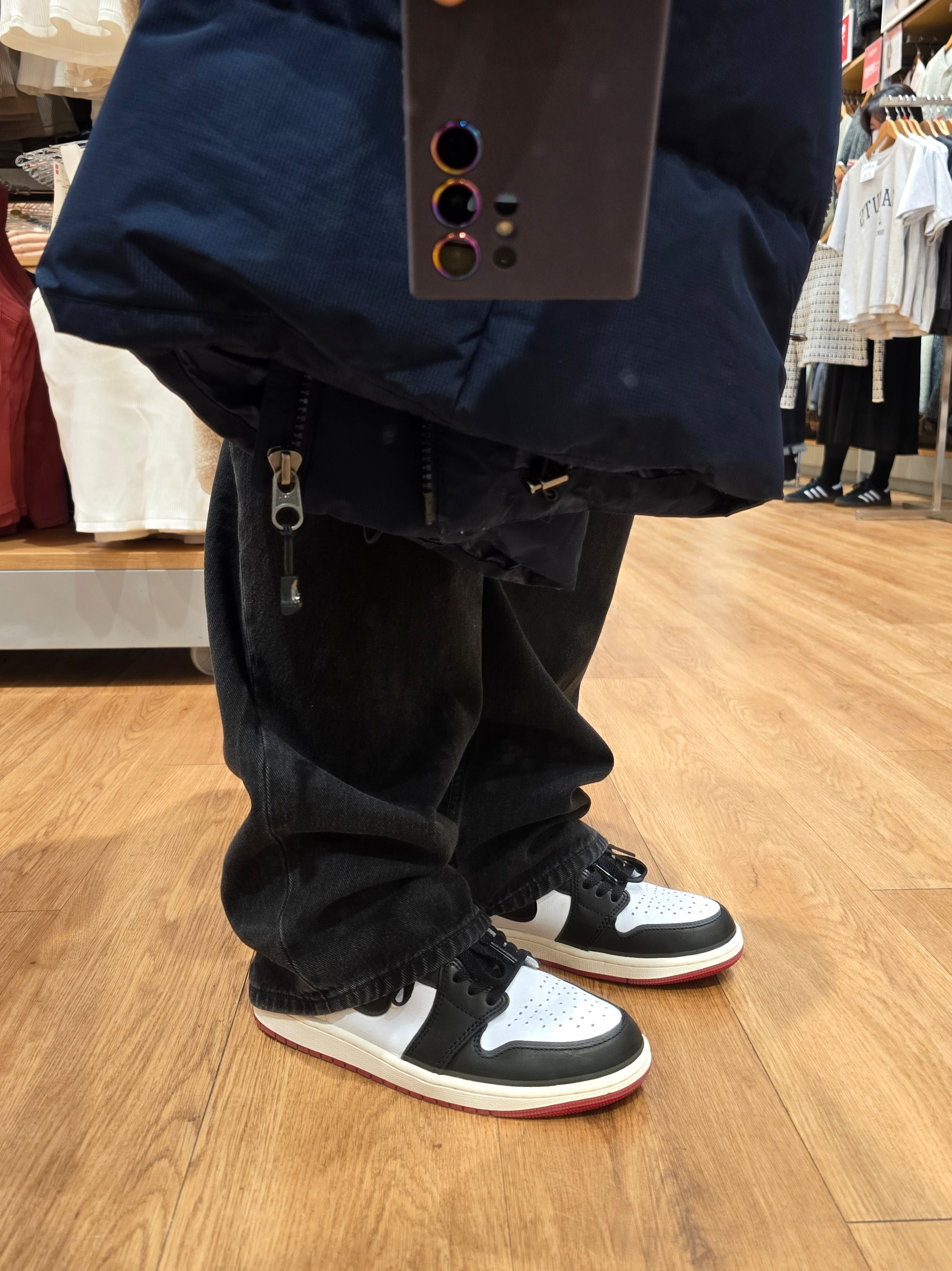 Jordan 1 Retro High OG Black Toe, Porter Tanker Shoulder Bag S Black 착용 스타일 - 4