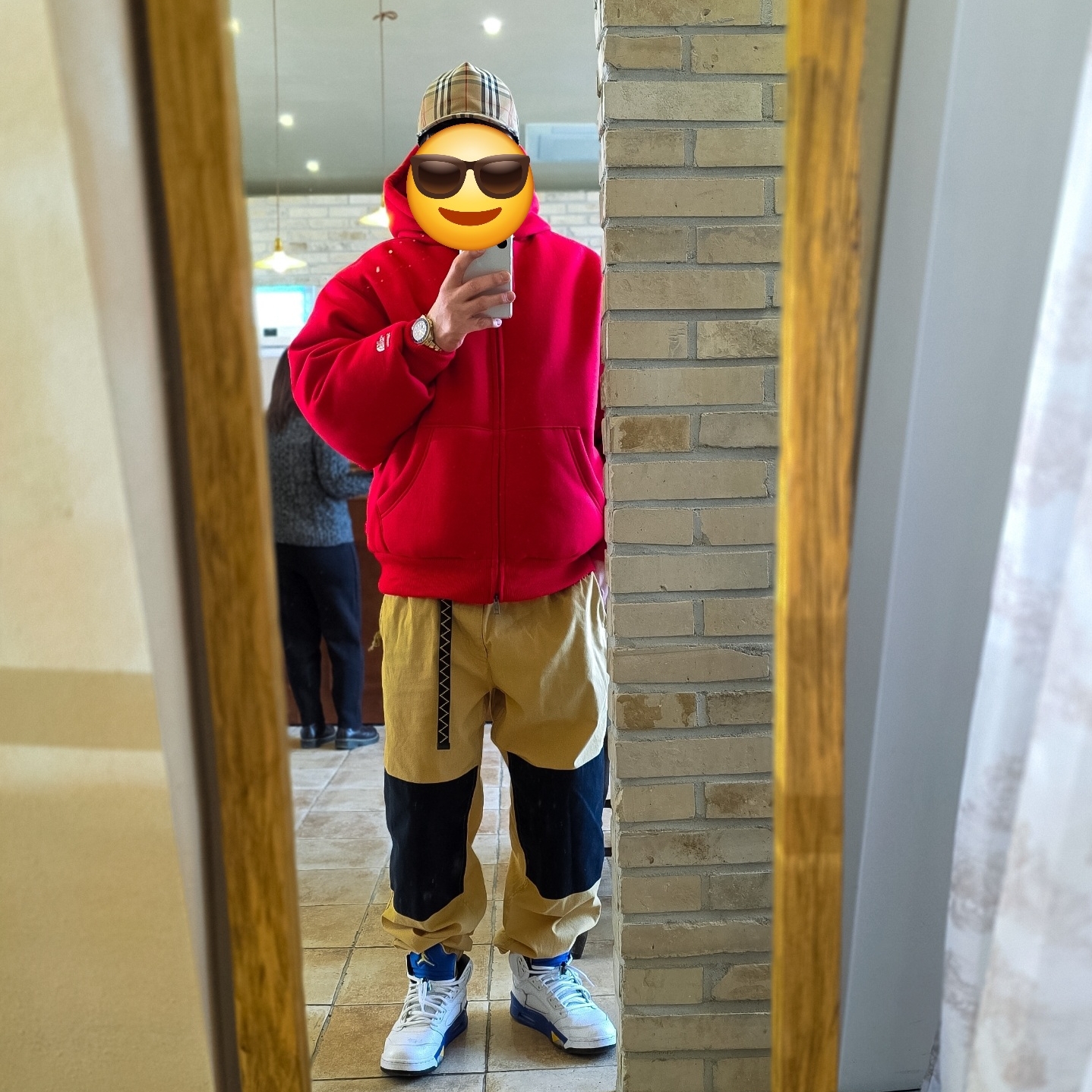 Supreme x The North Face Down Zip Up Hooded Sweatshirt Red - 24FW, Jordan 5 Retro Laney 2013 착용 스타일