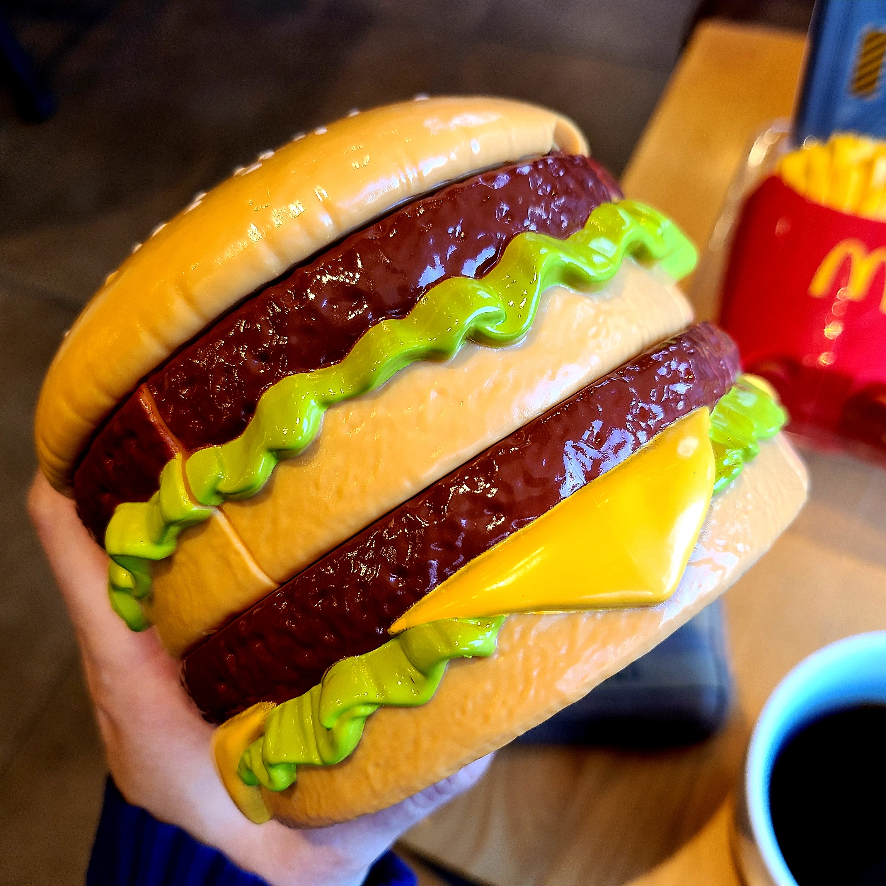McDonald's x Evangelion Value Set Figure 착용 스타일 - 1