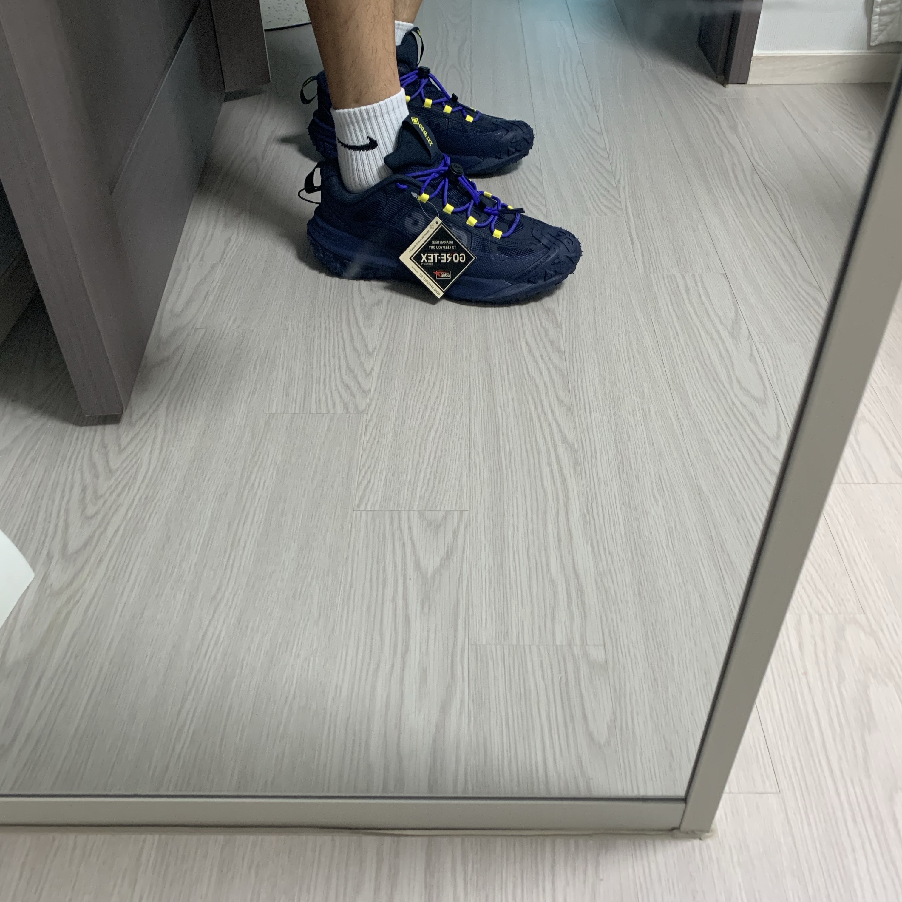 Nike ACG Mountain Fly 2 Low Gore-Tex Dark Obsidian Midnight Navy 착용 스타일