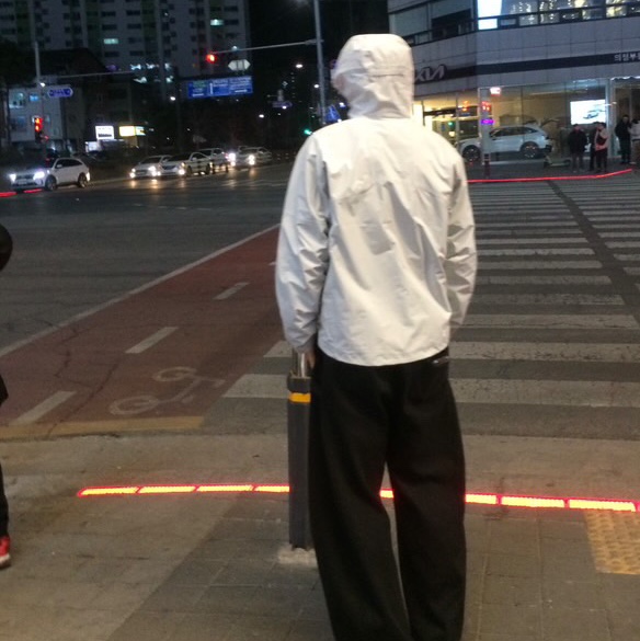 Nike ACG Storm-Fit ADV Cascade Rains Full Zip Jacket Photon Dust - Asia, Nike Air Force 1 '07 Low Triple Black 착용 스타일