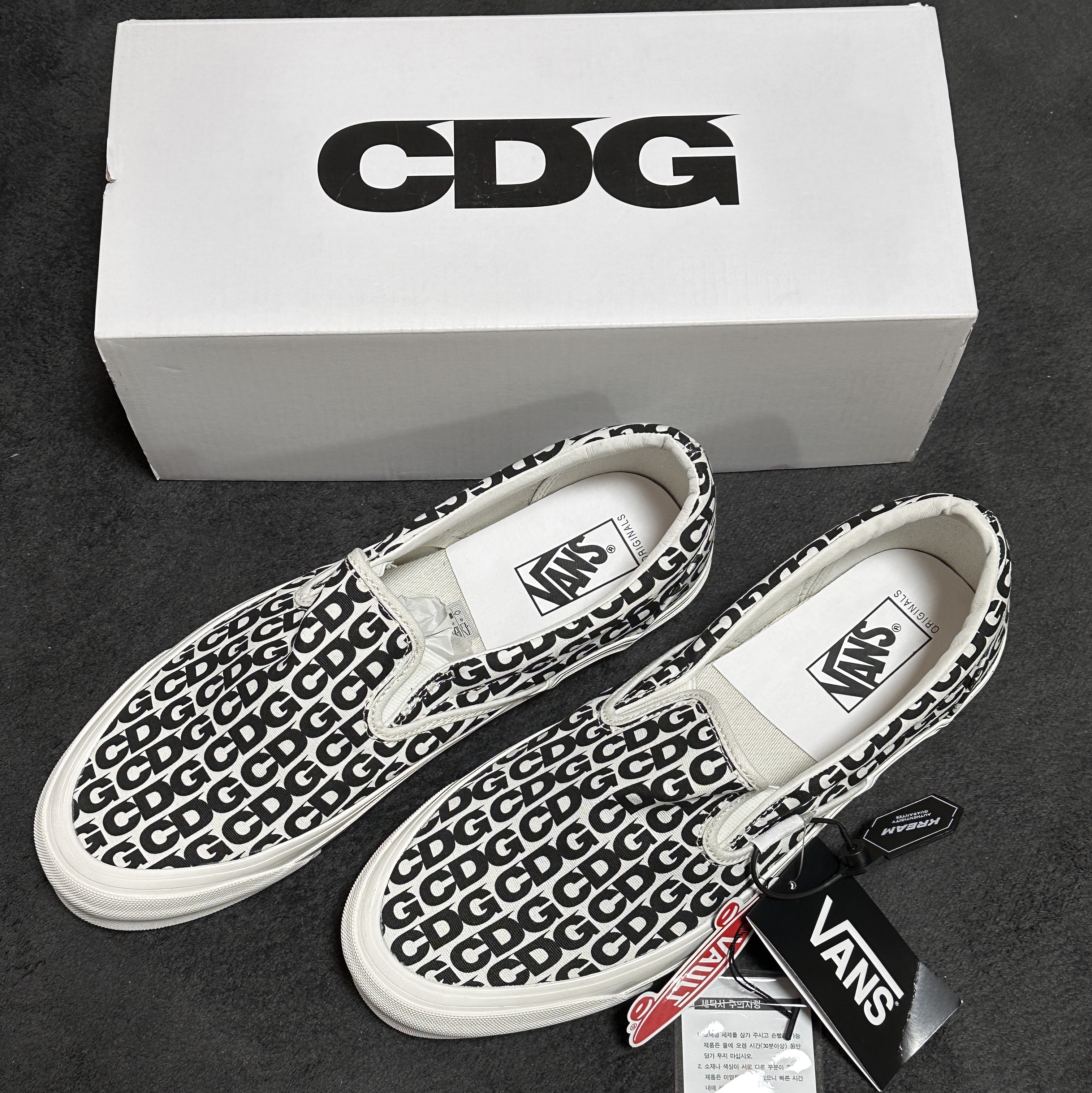 Vans Vault x CDG Slip-On LX White 착용 스타일