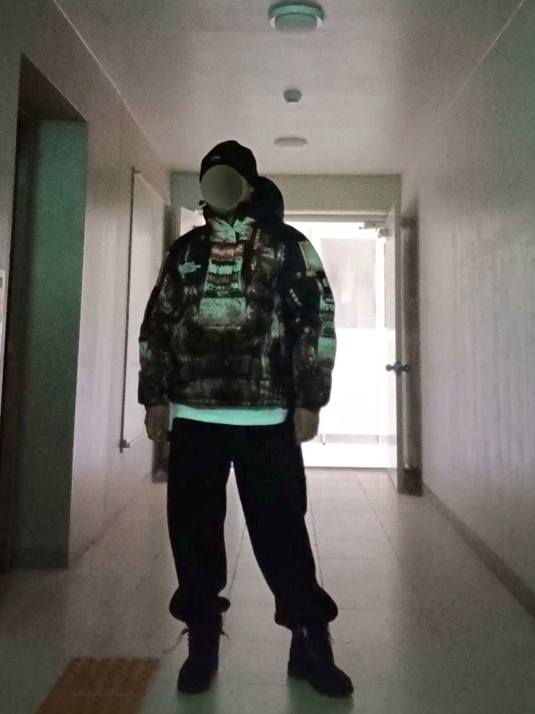 Supreme x The North Face 800-Fill Half Zip Hooded Pullover Times Square - 22FW, Timberland 6 Inch Laceup Basic Boots Black - Wide 착용 스타일 - 2