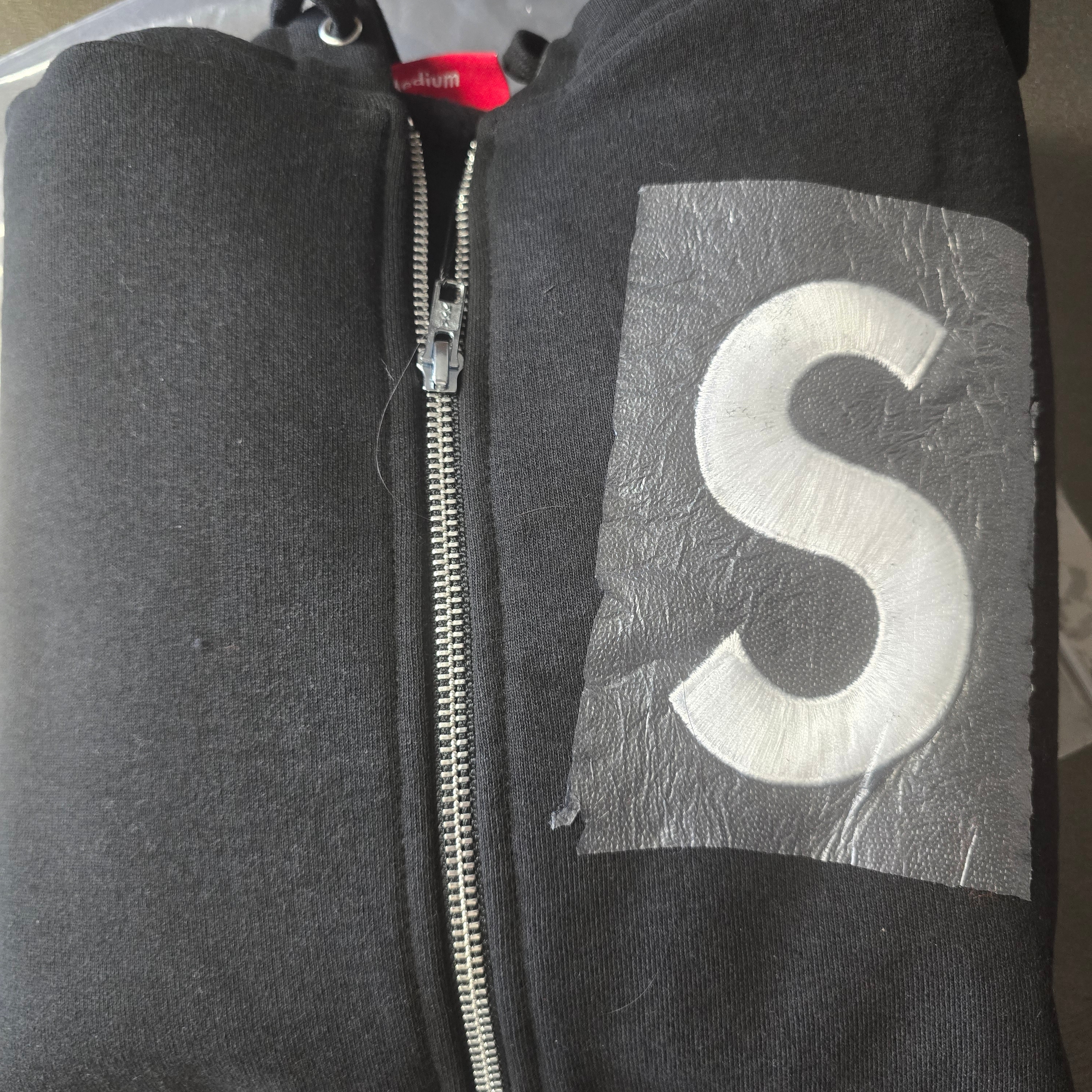 Supreme S Logo Zip Up Hooded Sweatshirt Black - 24FW 착용 스타일
