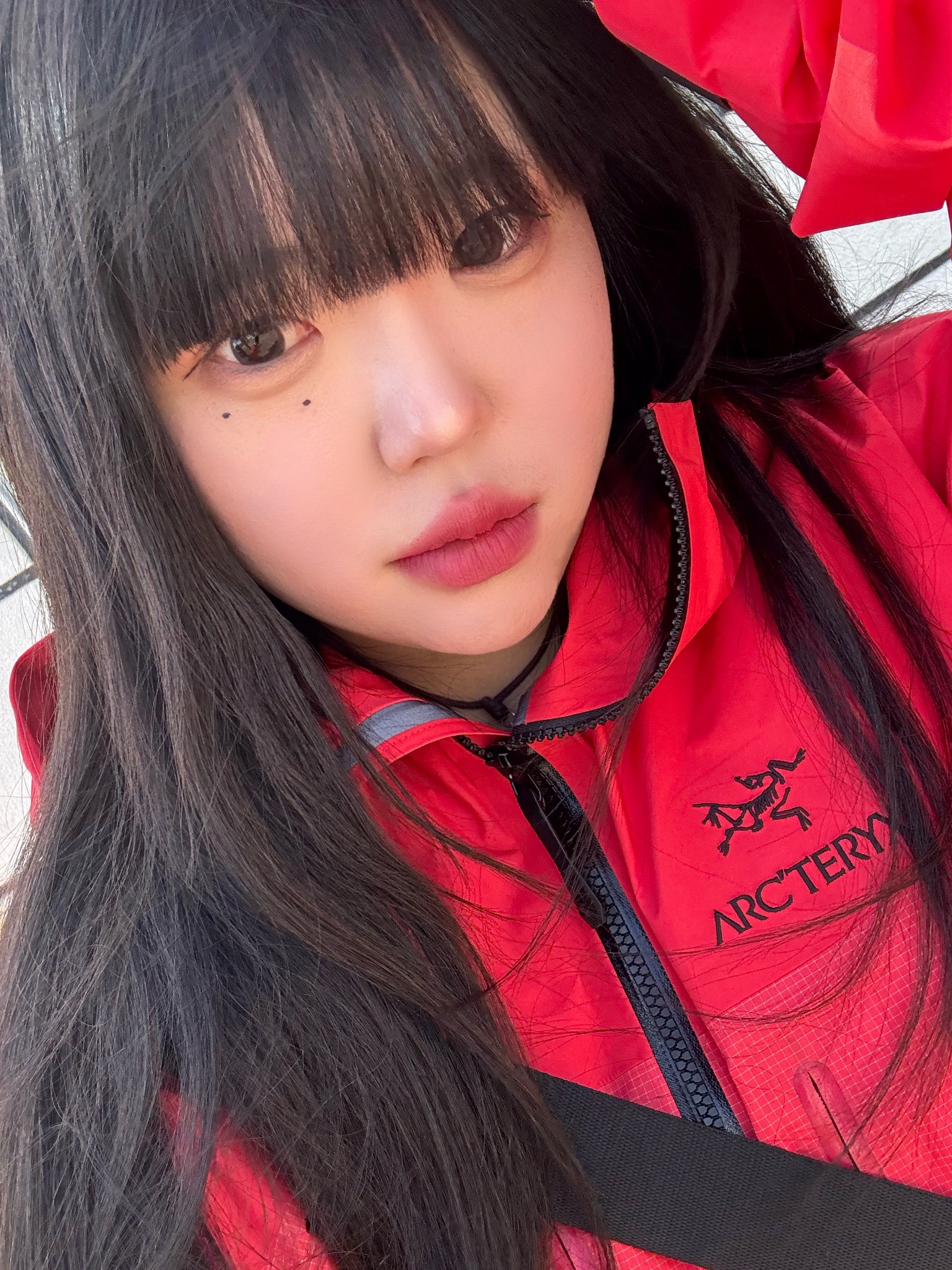 (W) Balenciaga 3XL Sneakers White Gray Pink, Arc'teryx Alpha Jacket Black 착용 스타일 - 2