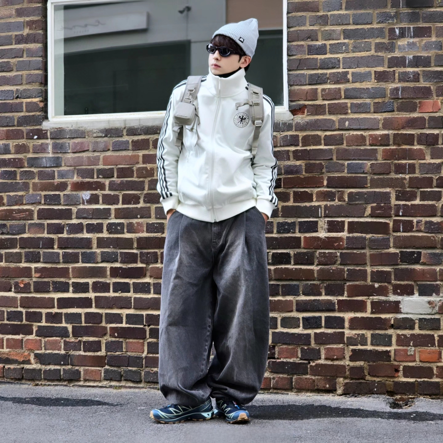 Nike SB Fisherman Beanie Dark Grey Heather, Adidas German Beckenbauer Track Top Off White - KR Sizing 착용 스타일 - 5