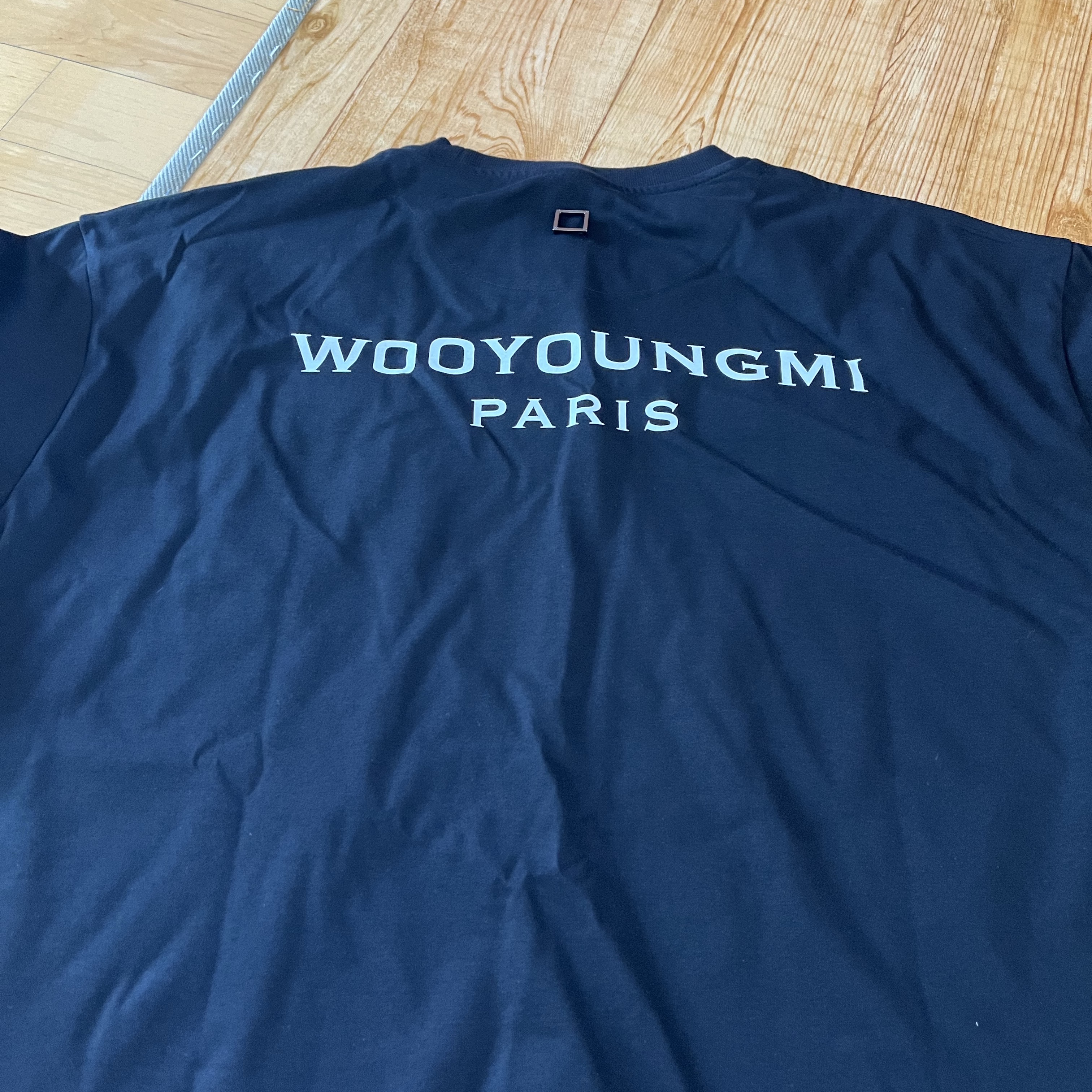 Wooyoungmi Cotton Back Logo T-Shirt Black - 24SS 착용 스타일
