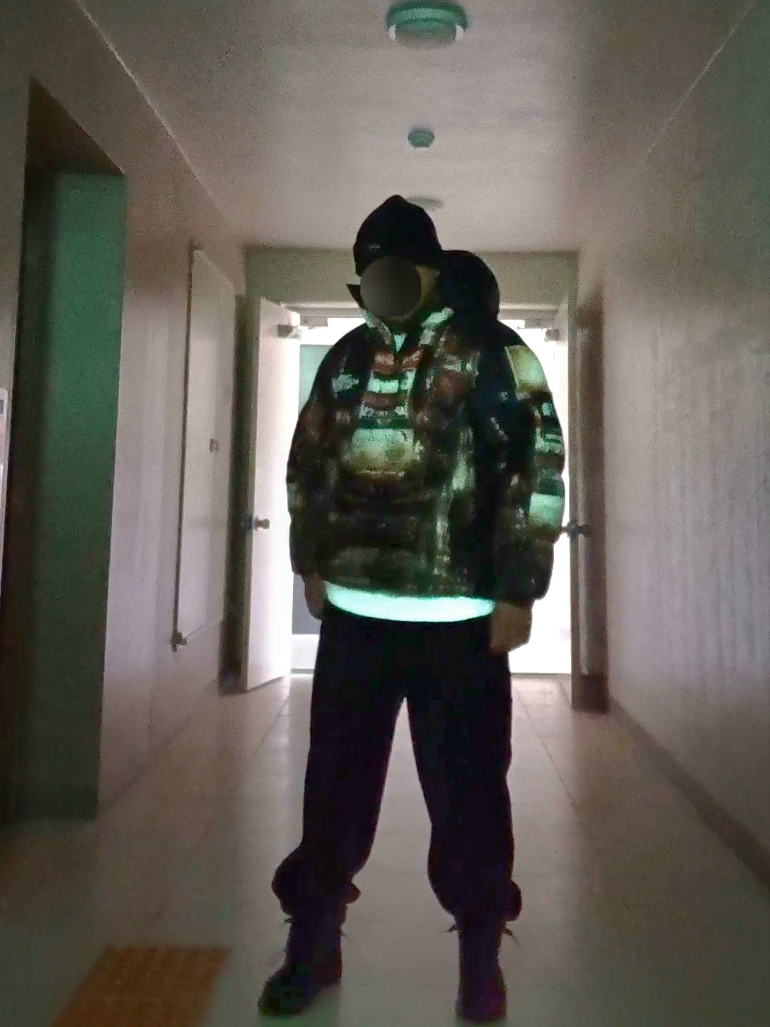 Supreme x The North Face 800-Fill Half Zip Hooded Pullover Times Square - 22FW, Timberland 6 Inch Laceup Basic Boots Black - Wide 착용 스타일 - 1