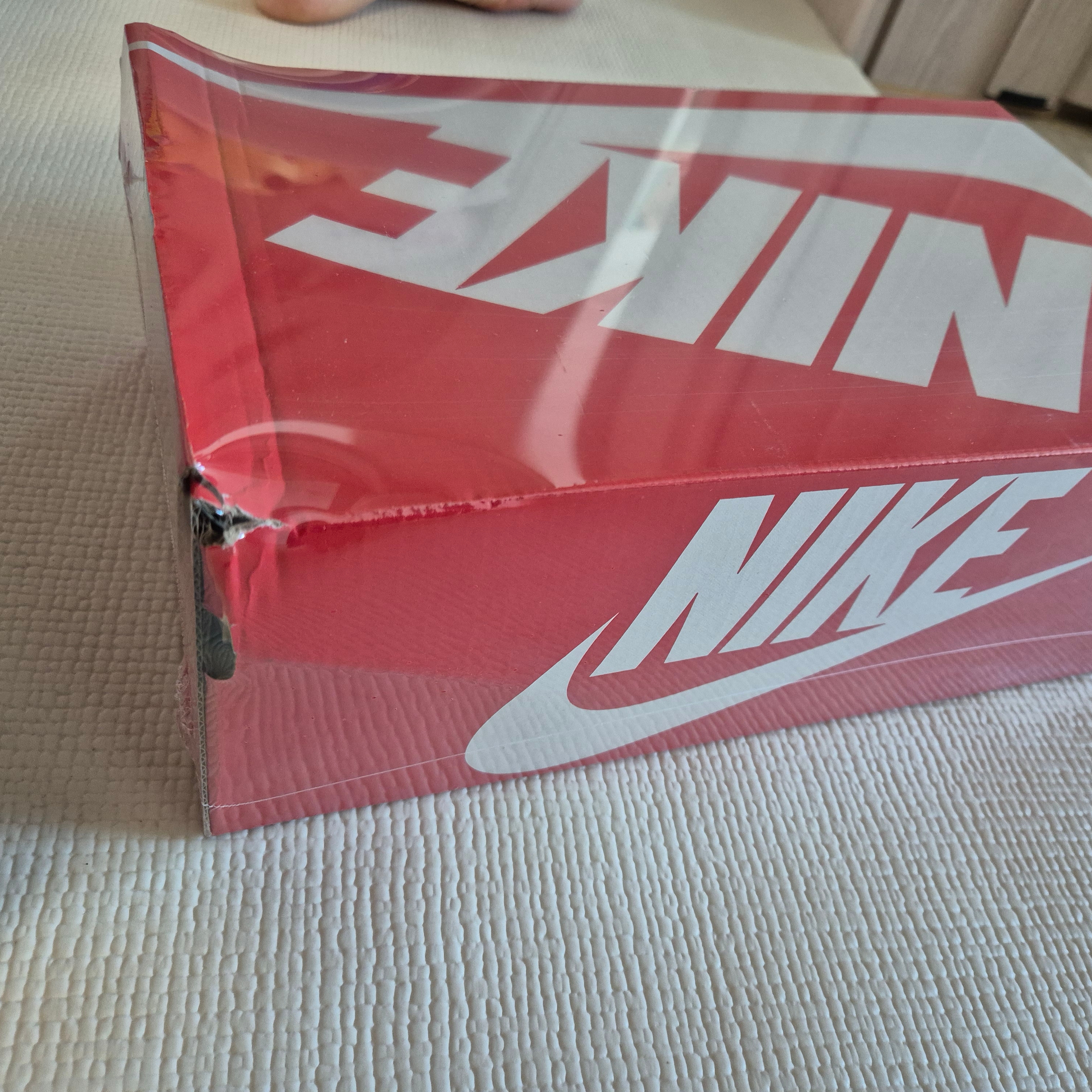 Nike Dunk Low George Green and Team Red 착용 스타일 - 3
