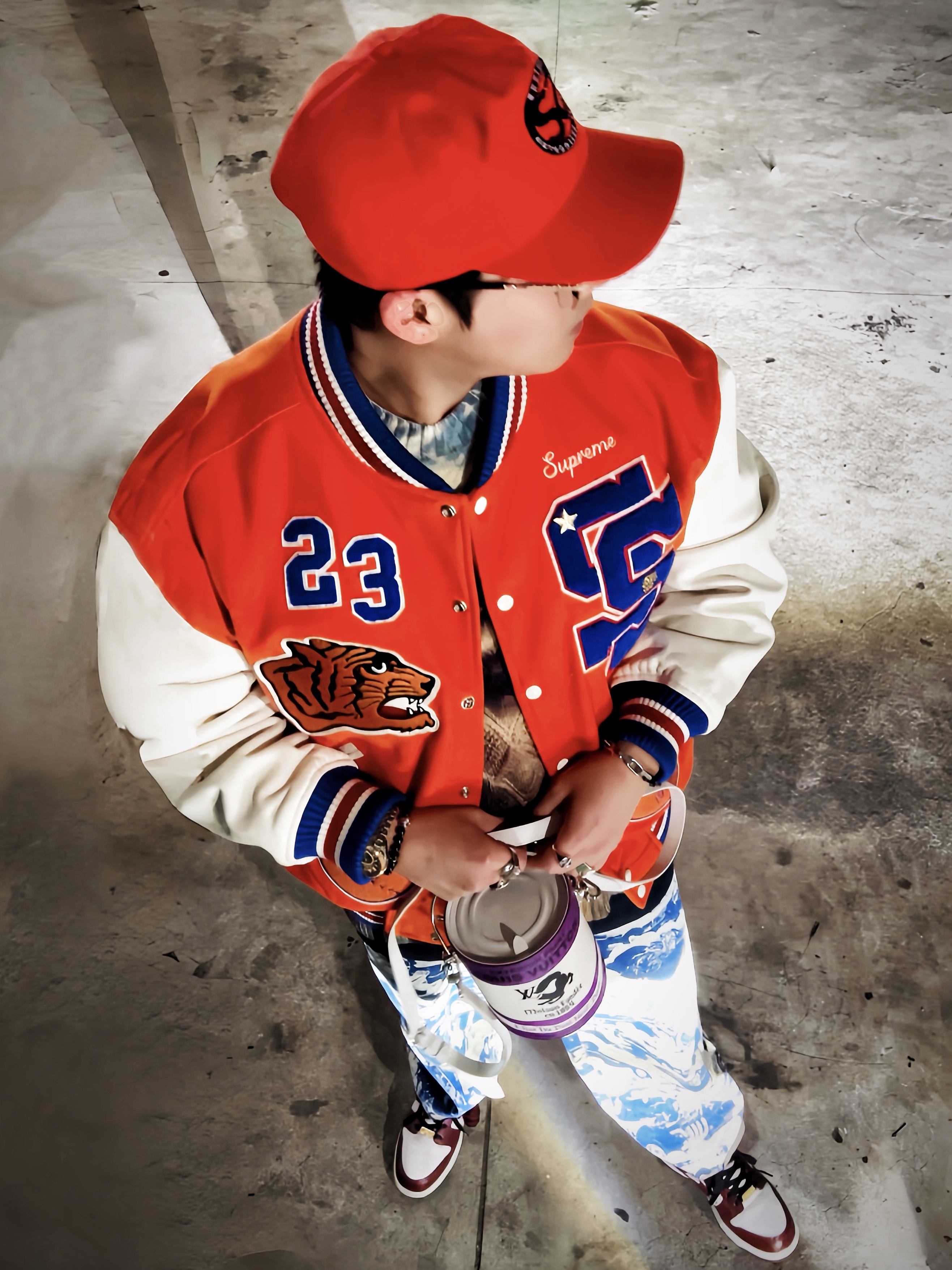 Supreme Double S 5-Panel Orange - 22SS, Supreme Tiger Varsity Jacket Orange - 23FW 착용 스타일 - 4