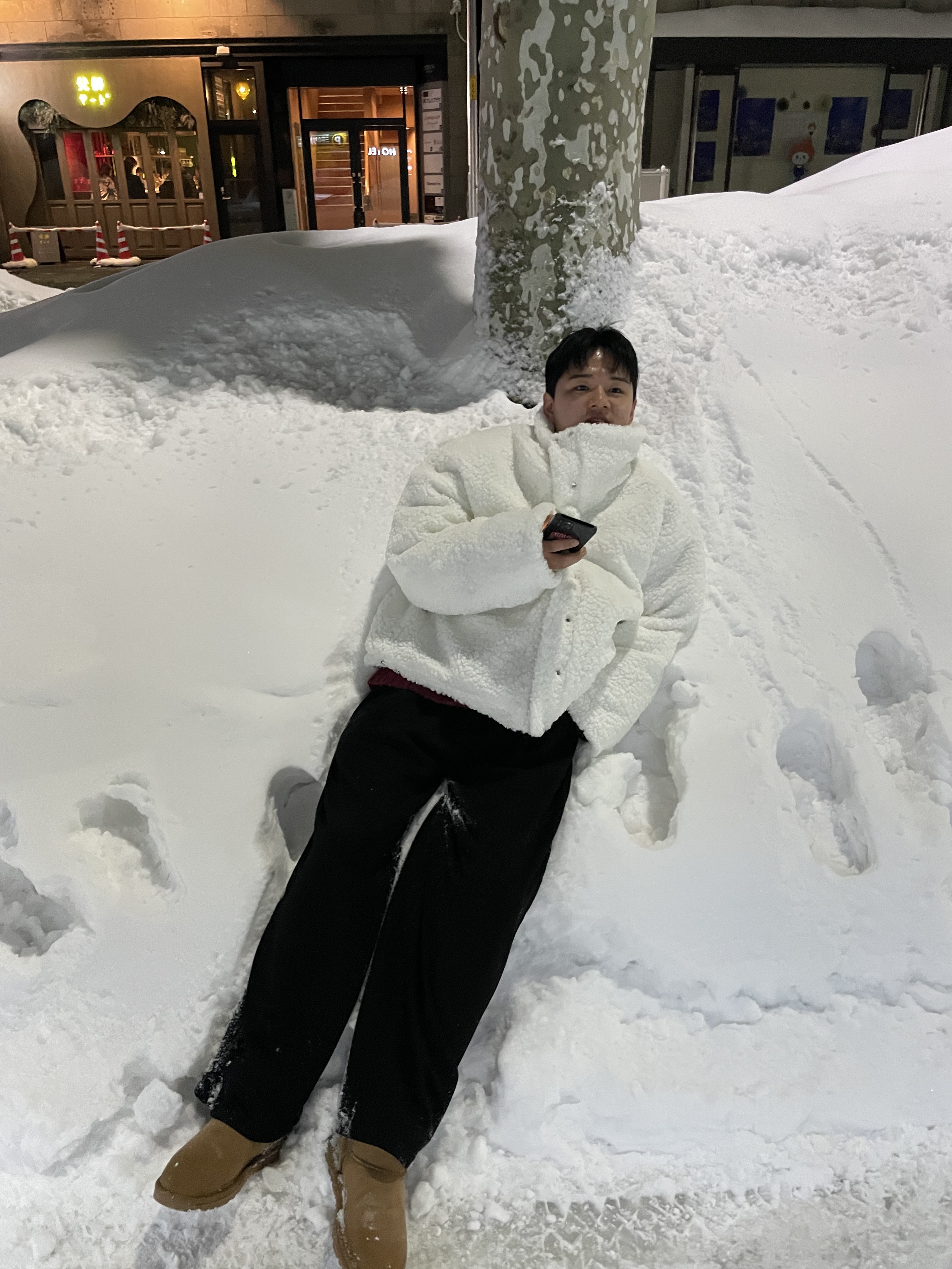 (W) UGG Classic Mini II Boots Chestnut, Casio A-158WA-1 착용 스타일 - 4