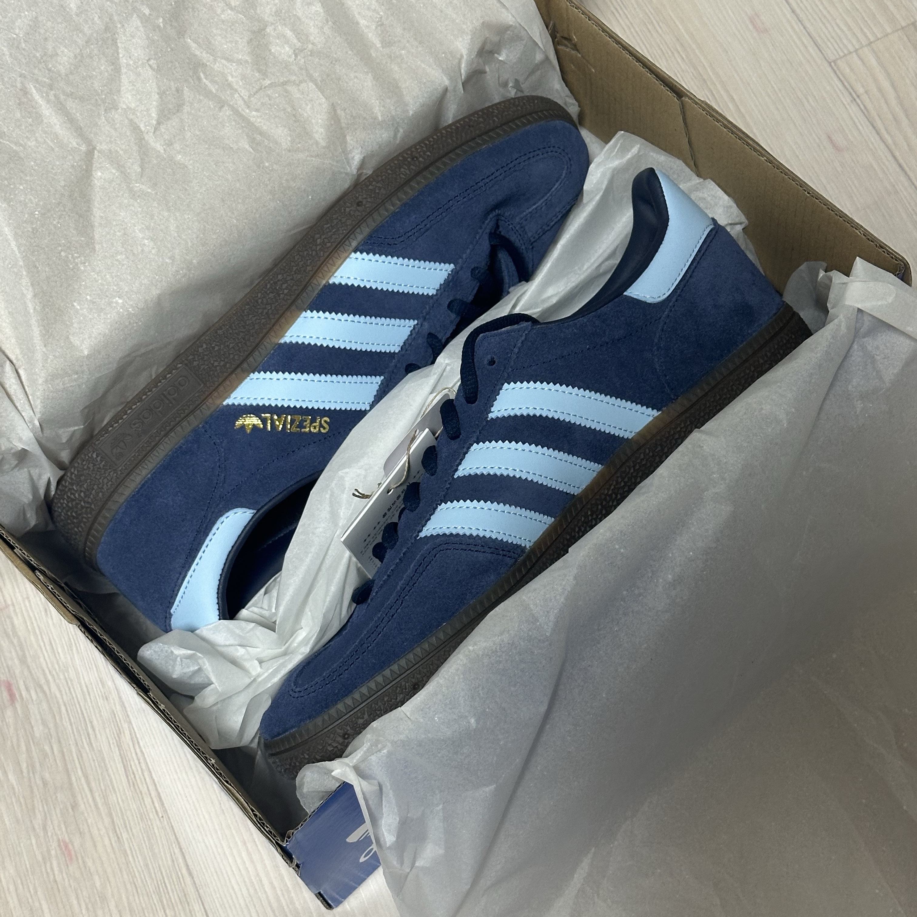 Adidas Spezial Handball Collegiate Navy 착용 스타일