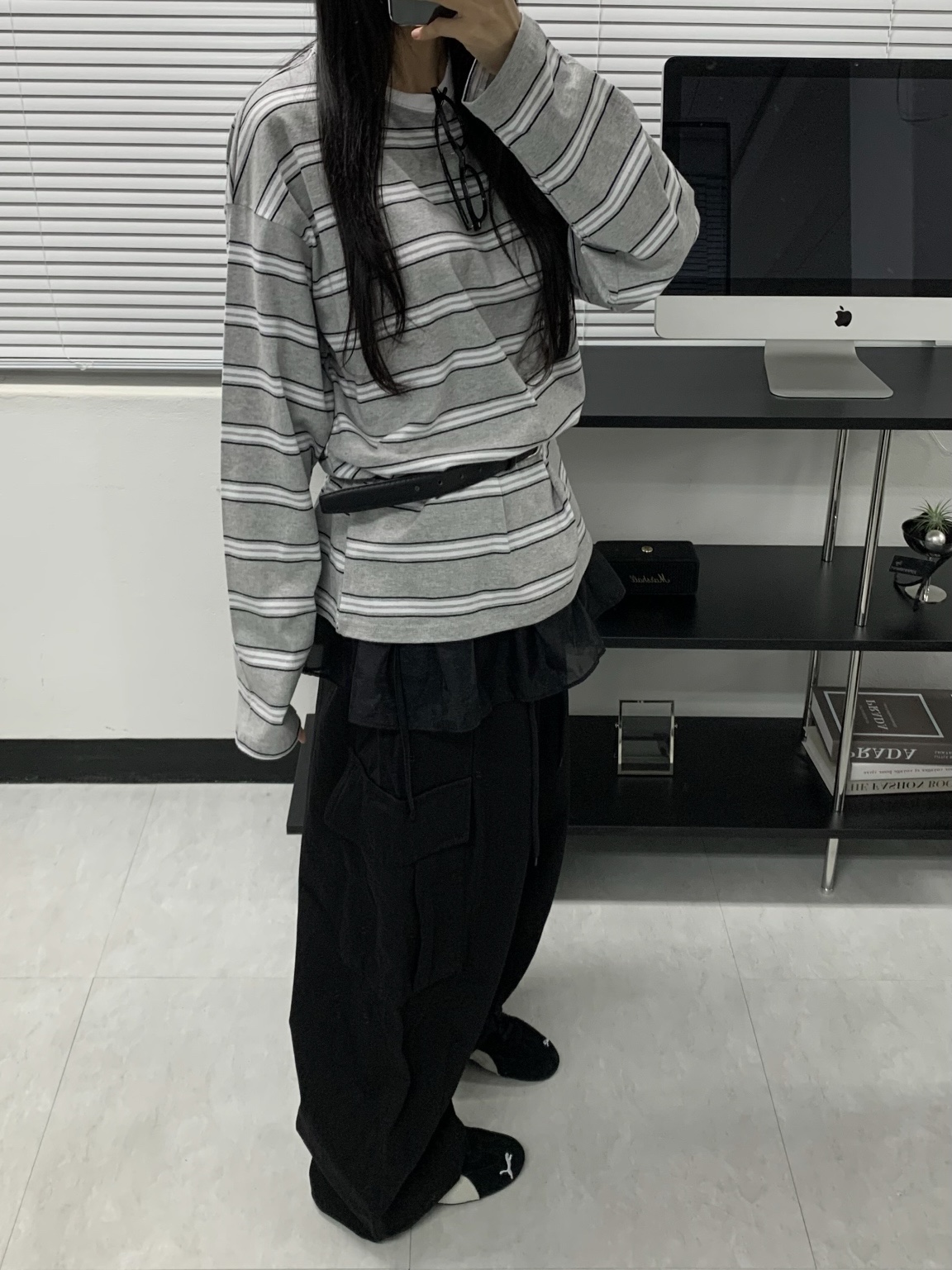 푸마 스피드캣 OG 블랙 화이트 착용 스타일 - 3