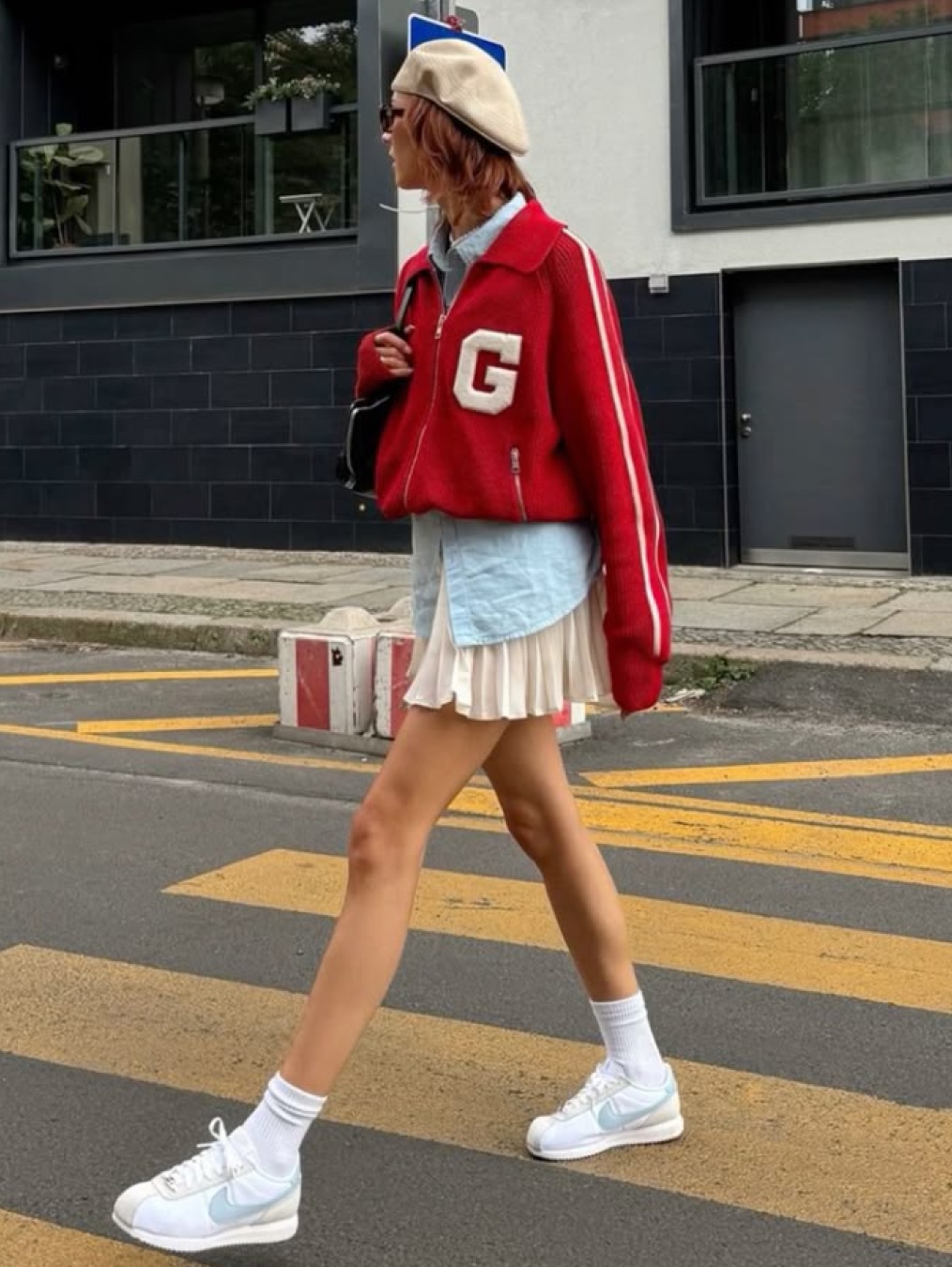 (W) Nike Classic Cortez Premium White Varsity Red, (W) Nike Cortez Picante Red University Blue 착용 스타일 - 8