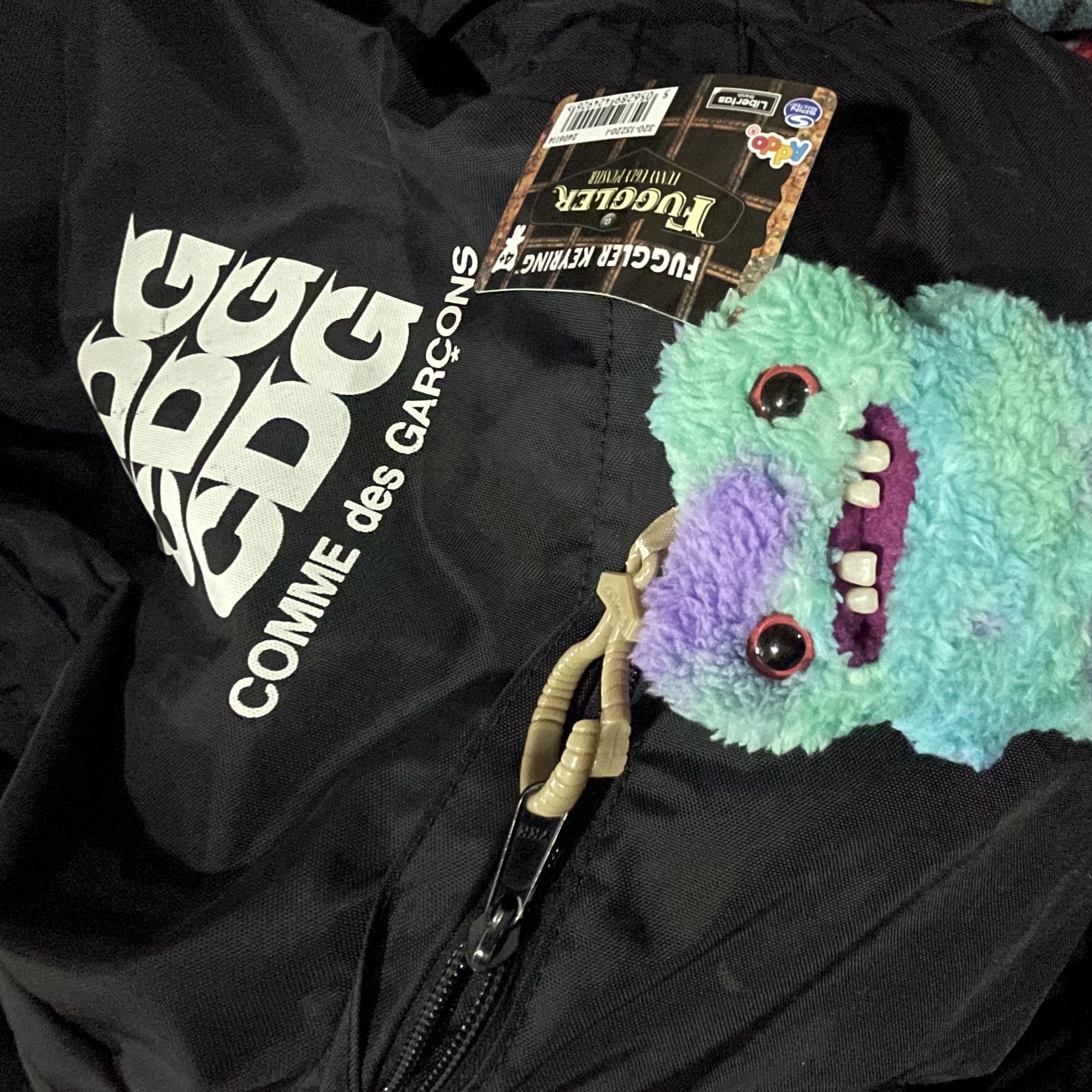 CDG Backpack Black 착용 스타일