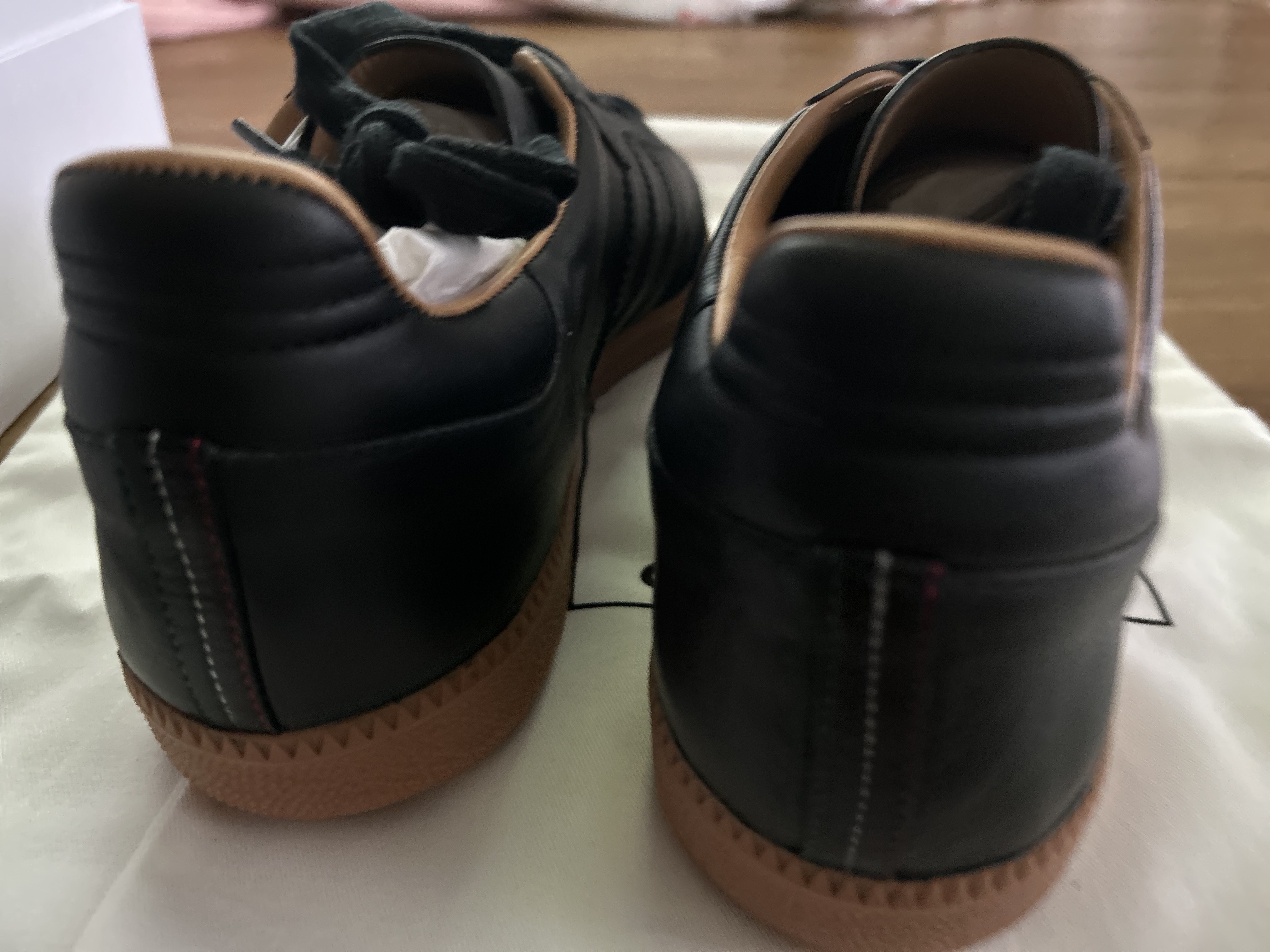 Adidas Samba OG Made in Italy Core Black Gum 착용 스타일