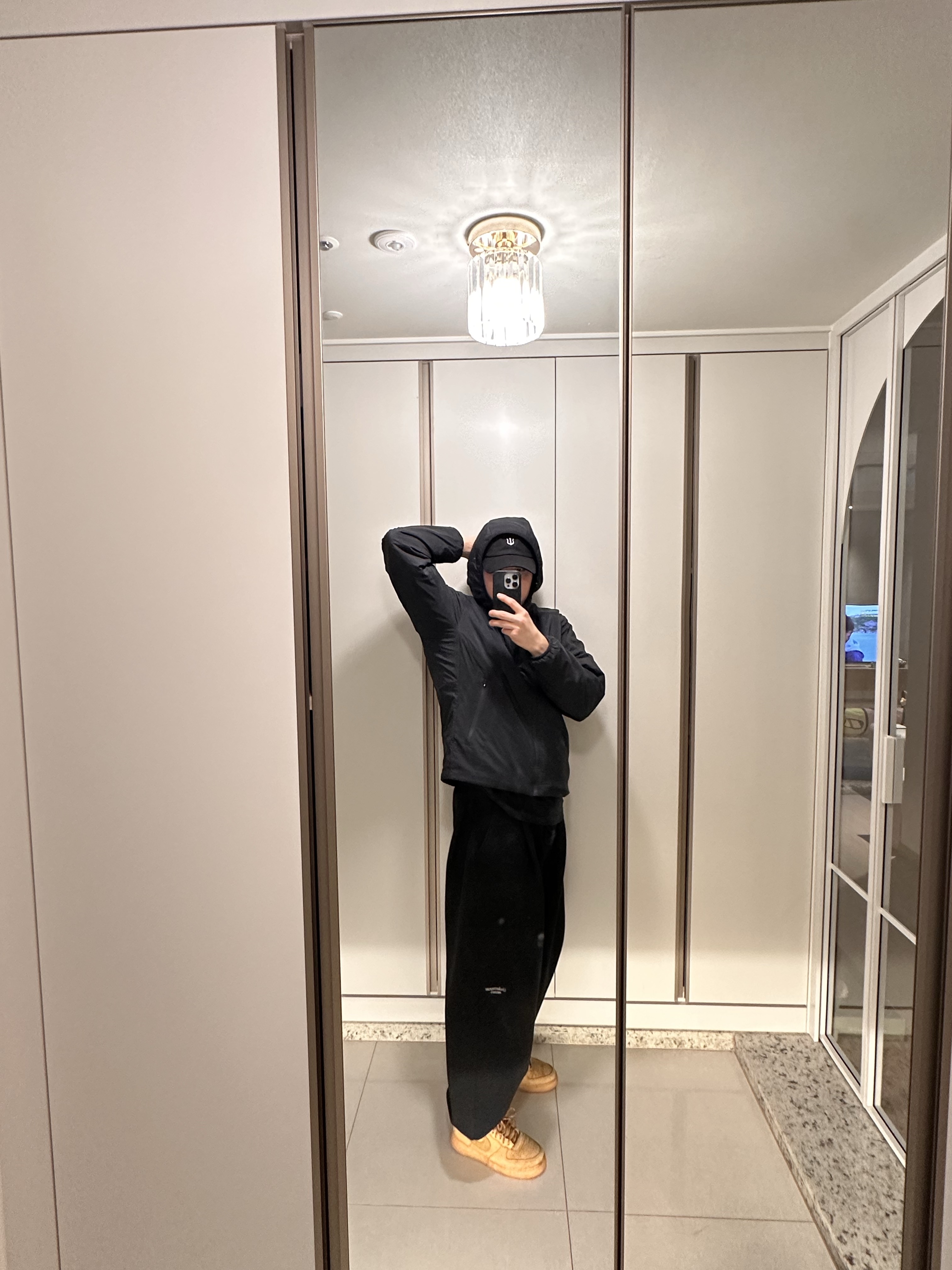 Salomon Modisay Jacket Black, VERUTUM BC002N Original Edition The Black 착용 스타일