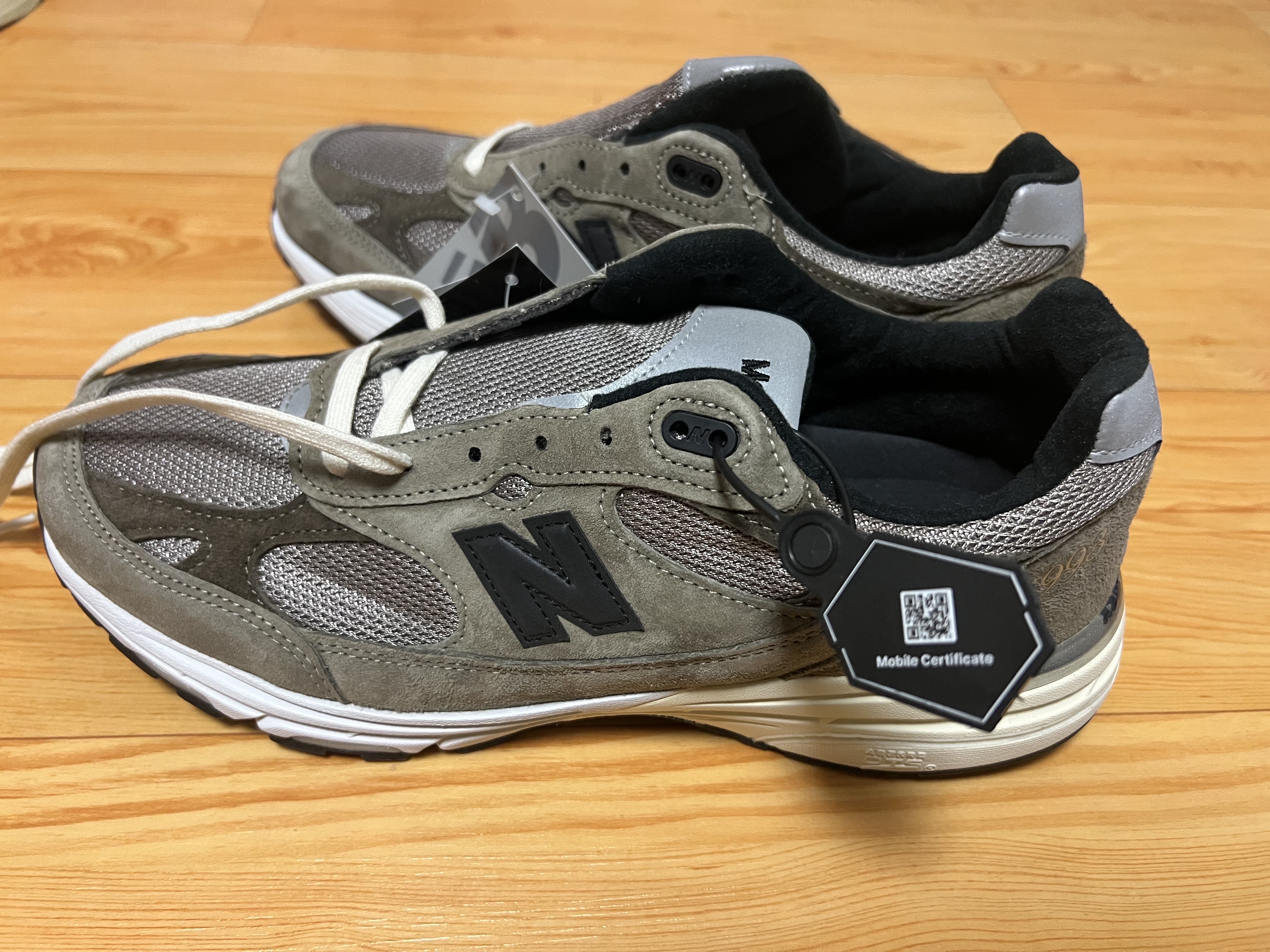 New Balance x JJJJound 993 Made in USA Mushroom White 착용 스타일