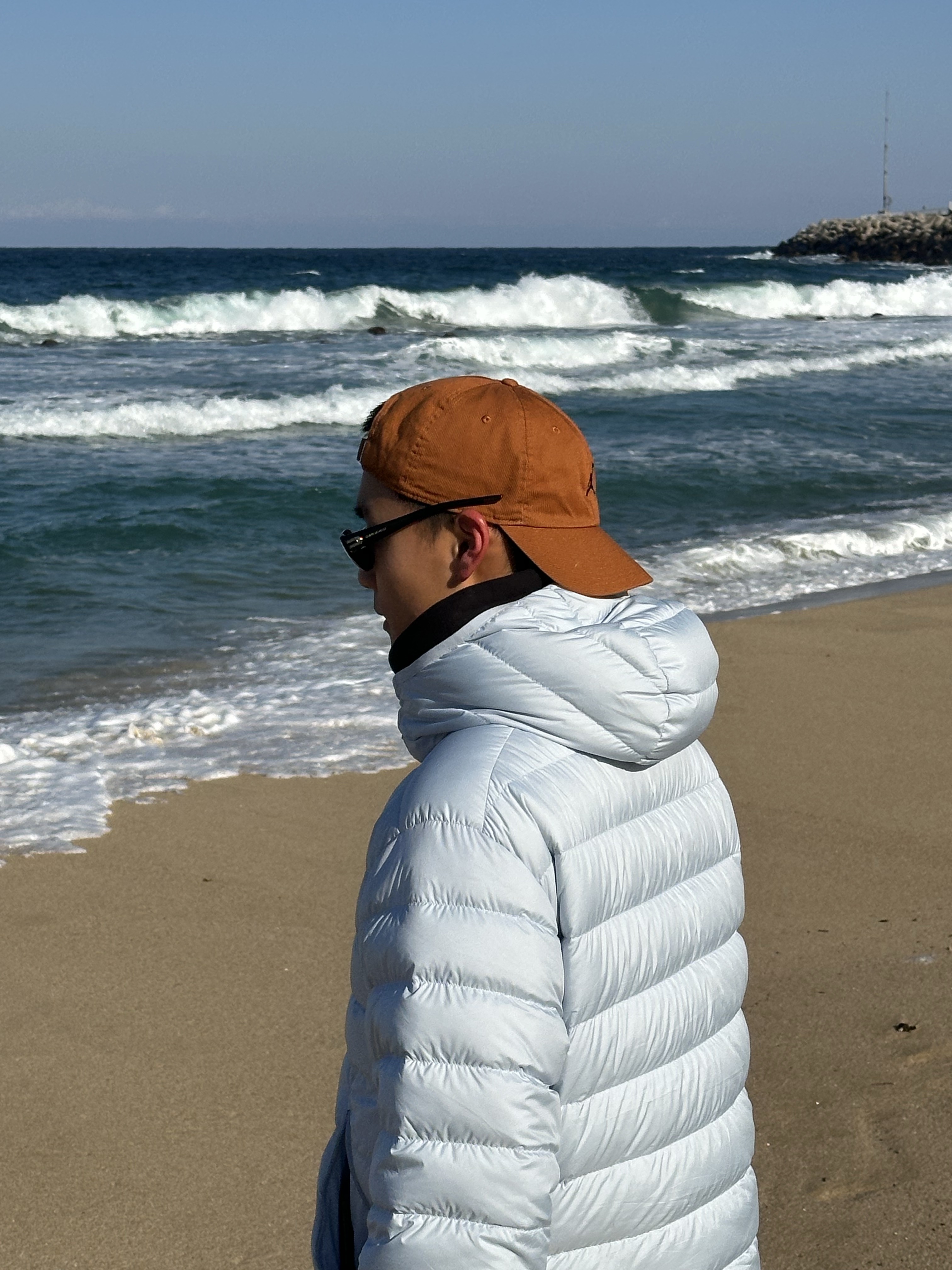 Musinsa Standard City Leisure Hooded Light Down Jacket Cloudy Blue, Gentle Monster Dada 01 Black 착용 스타일 - 2