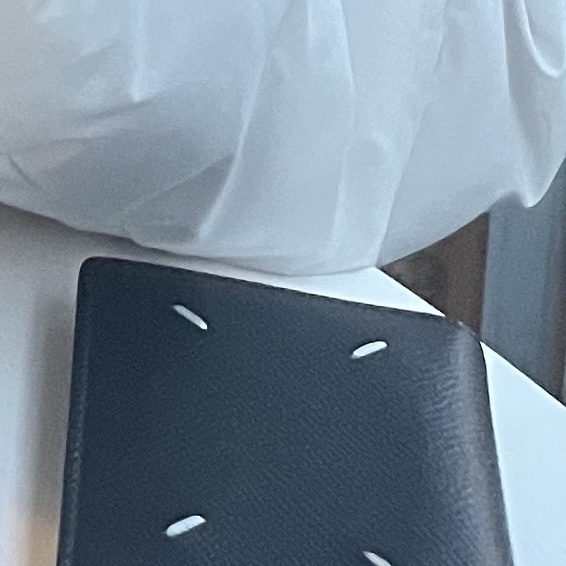 Maison Margiela Leather Bi-Fold Card Holder Black 착용 스타일