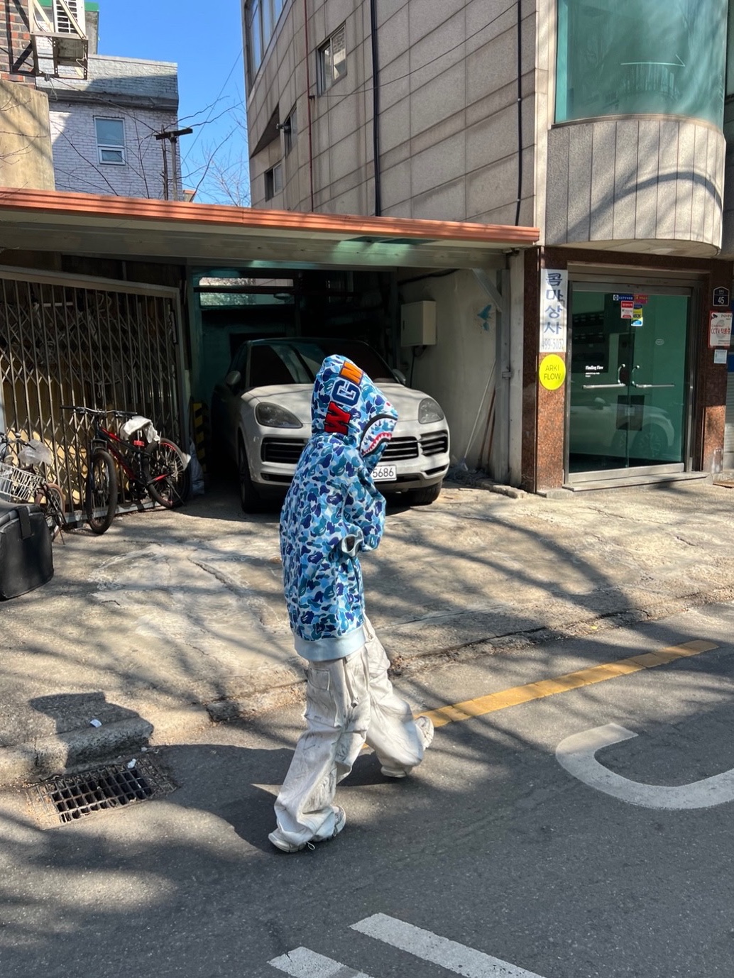 BAPE ABC Camo Tiger Full Zip Hoodie Blue, Farfromwhat Far Layered Work Pants White 착용 스타일 - 5