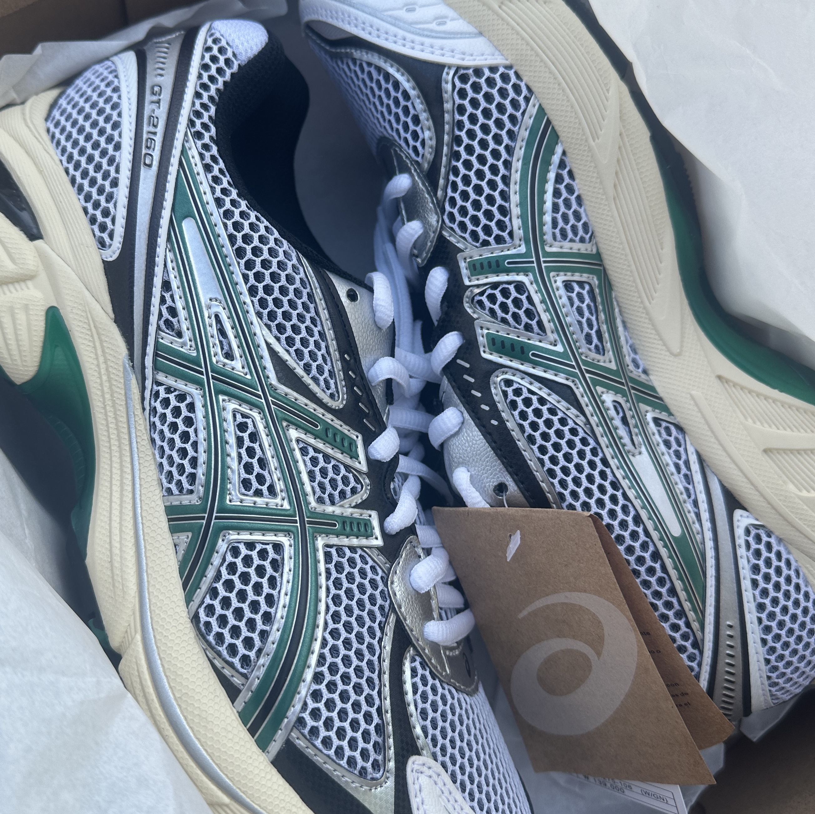 Asics GT-2160 White Jasper Green 착용 스타일