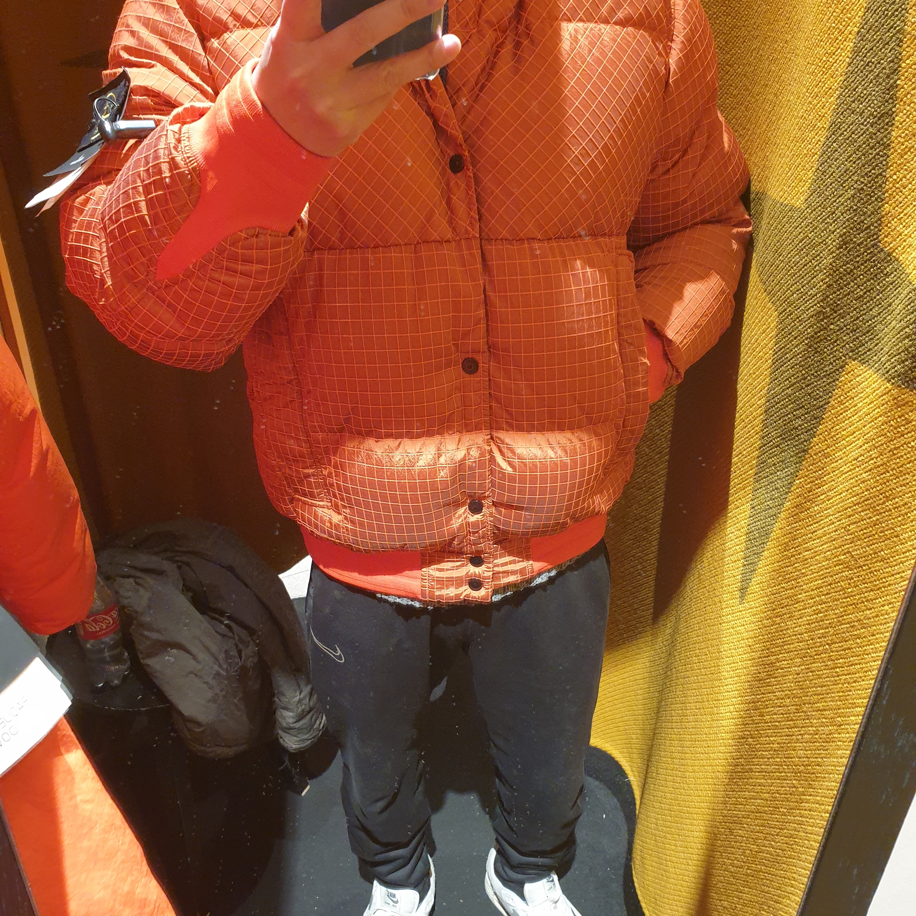 Stone Island 43232 Macro Ripstop Nylon Metal in Econyl Regenerated Nylon Down-TC Lobster Red - 23FW 착용 스타일 - 1