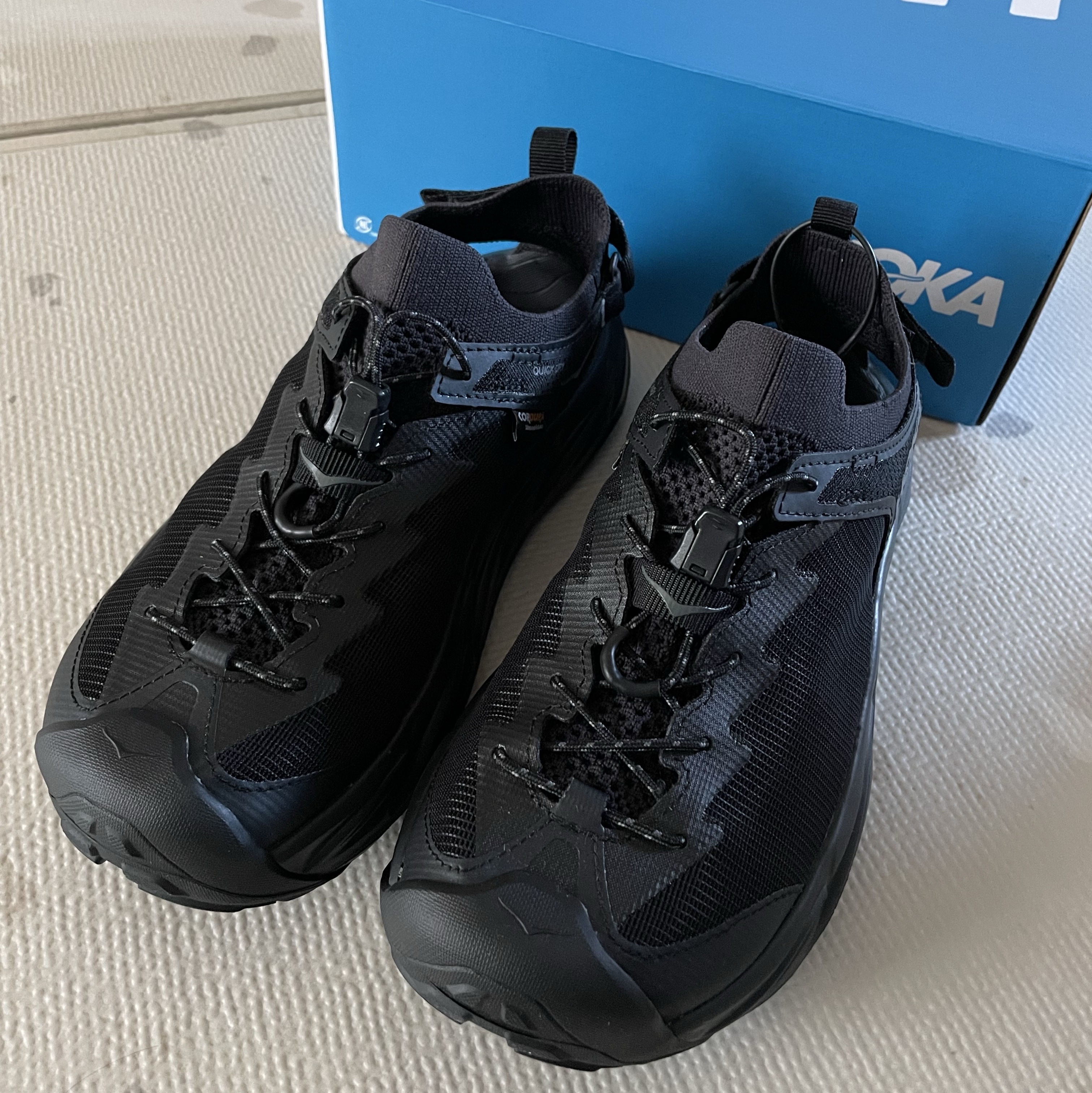 Hoka Hopara 2 Black 착용 스타일